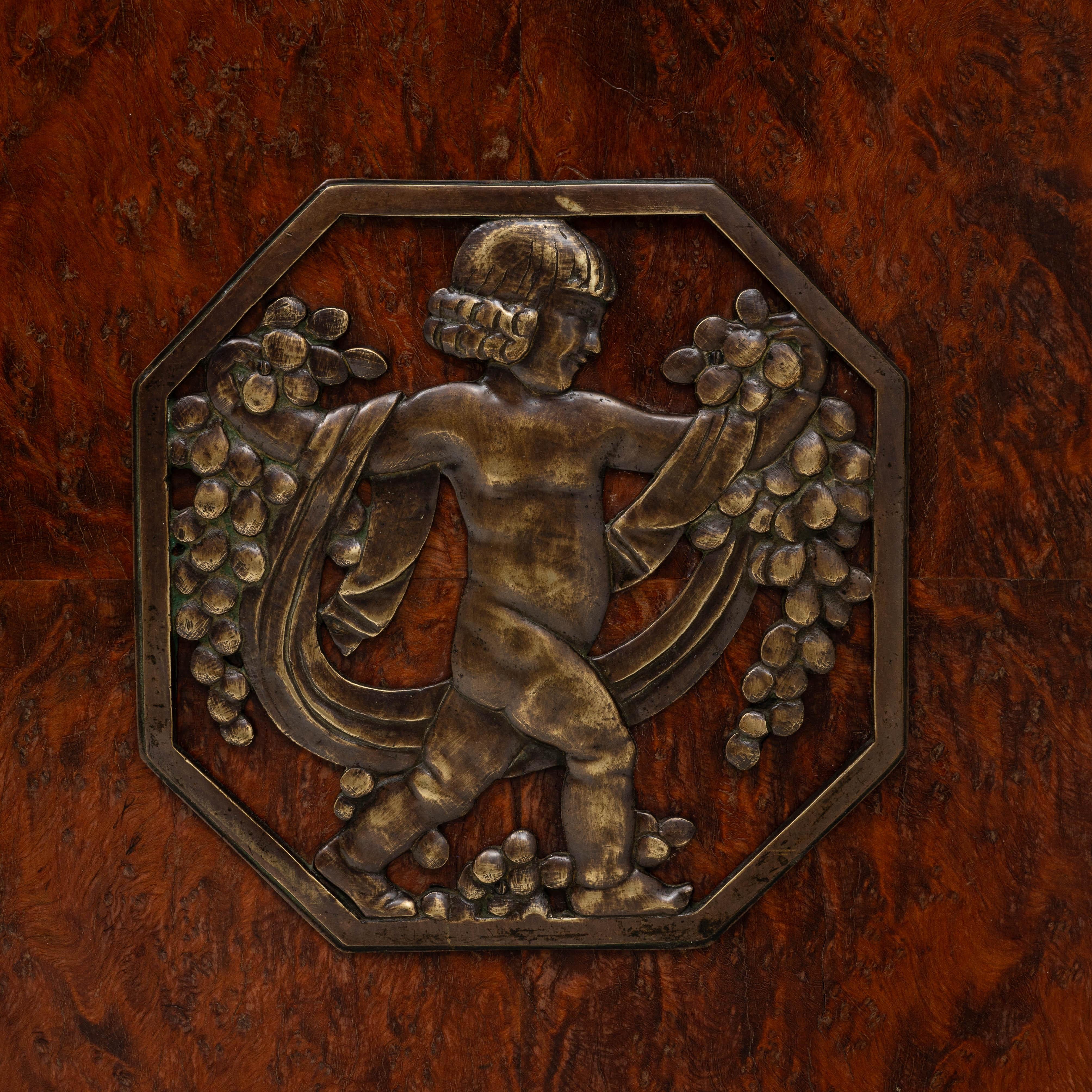 1920s Art Deco Wooden Sideboard with Marble Top en venta 10