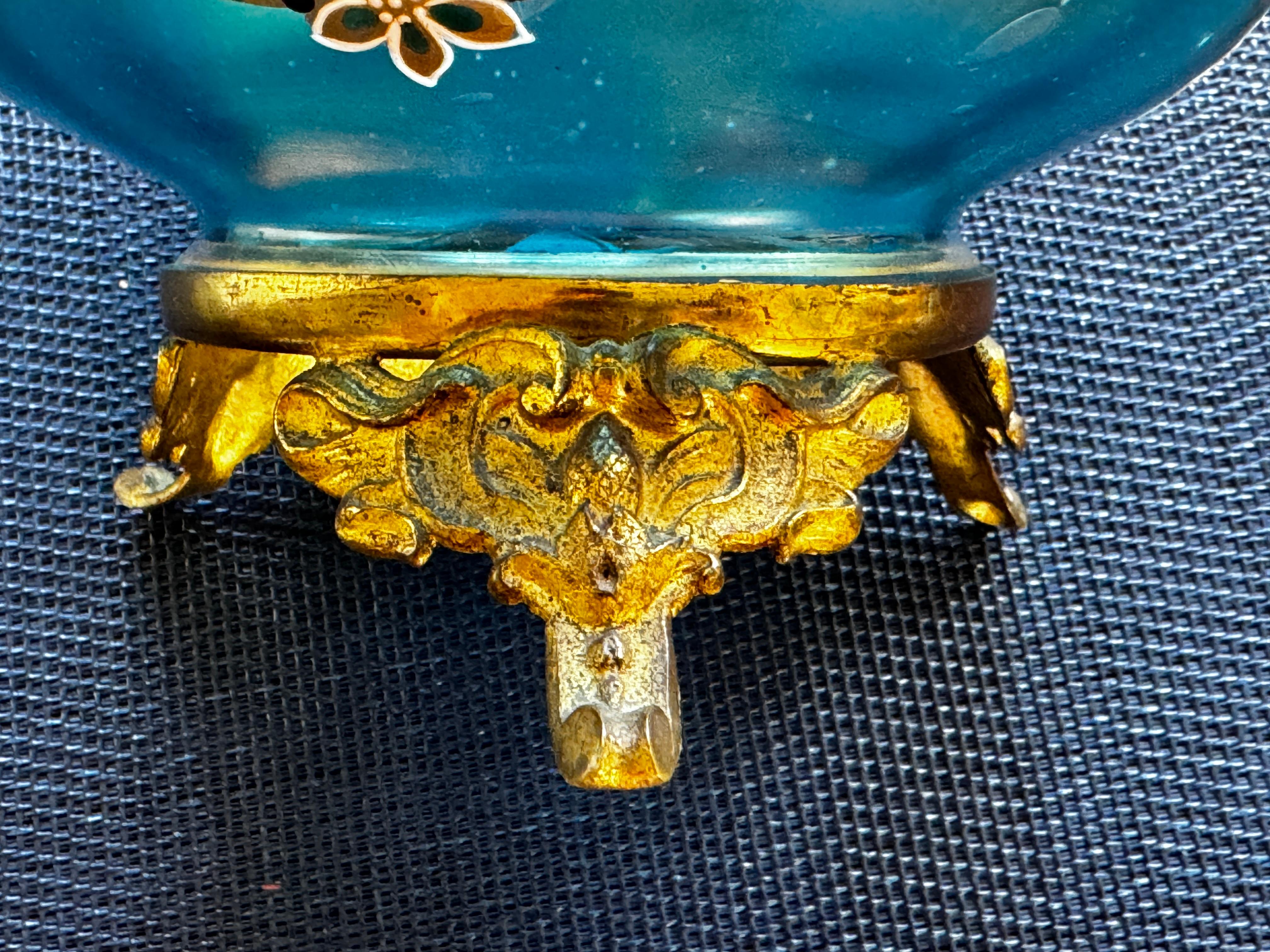 1920's Art Glass Dresser Box Hand-Painted With Heart Design on Brass Holder For Sale 2