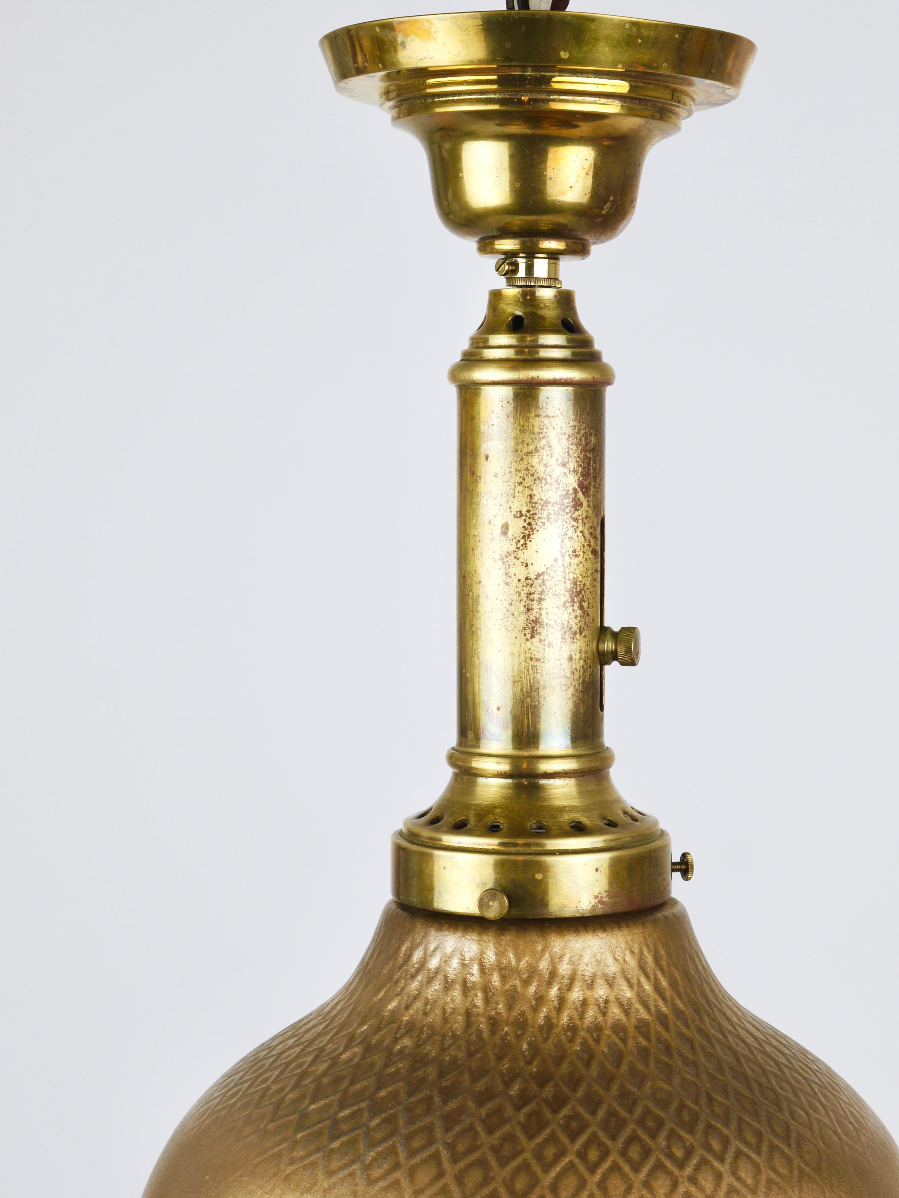 Lámpara colgante de latón y cristal Art Nouveau de los años 20, Jena, Alemania en venta 13