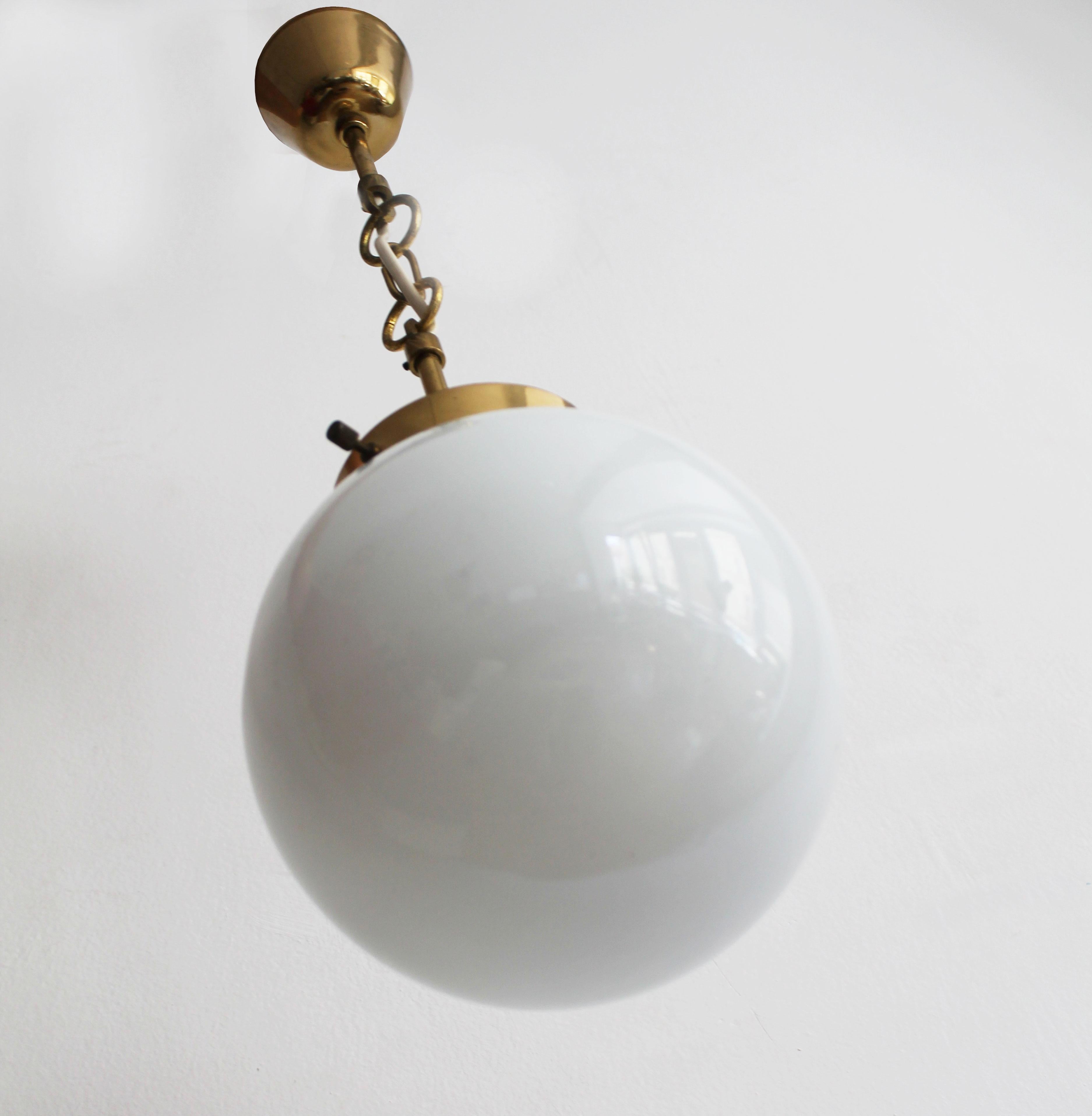 1920er Jugendstil-Deckenlampe im Zustand „Gut“ im Angebot in Brno, CZ