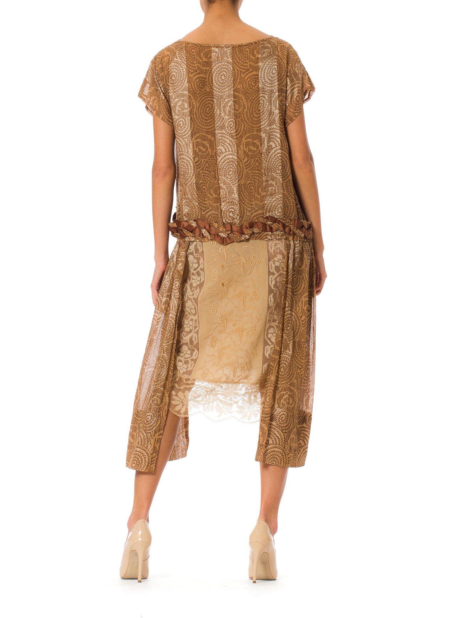 1920S Champagne Hand Embroidered Silk & Cotton Art Deco Lace Dress With Braided In Good Condition For Sale In New York, NY
