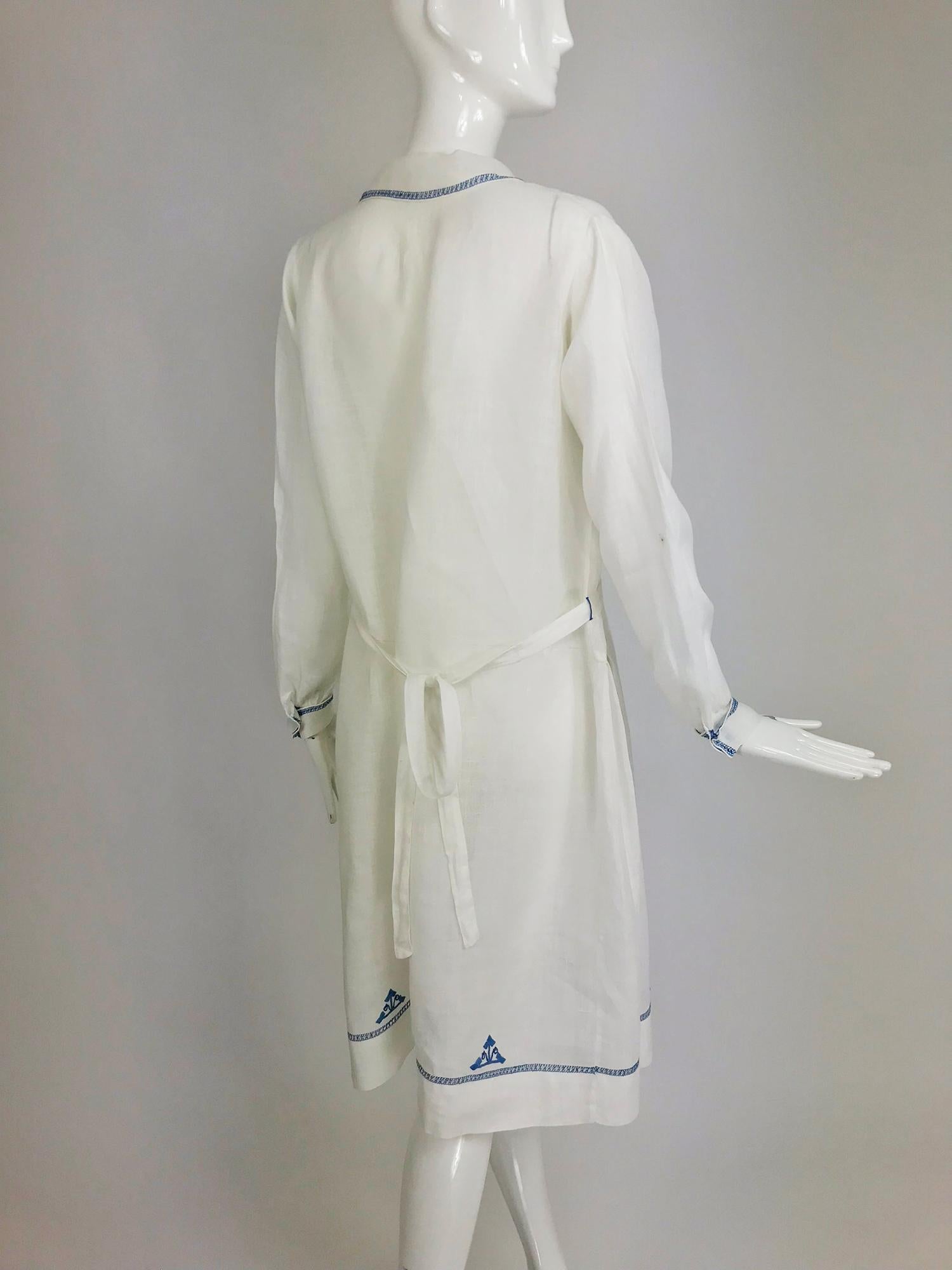 1920s Arts and Crafts Hand Embroidered Blue and White Linen Day Dress 3
