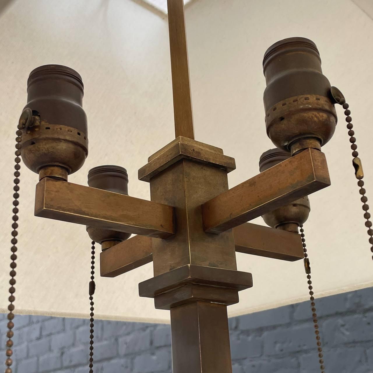 Lampada da terra in bronzo e pietra in stile Arts Deco degli anni '20 in vendita 1