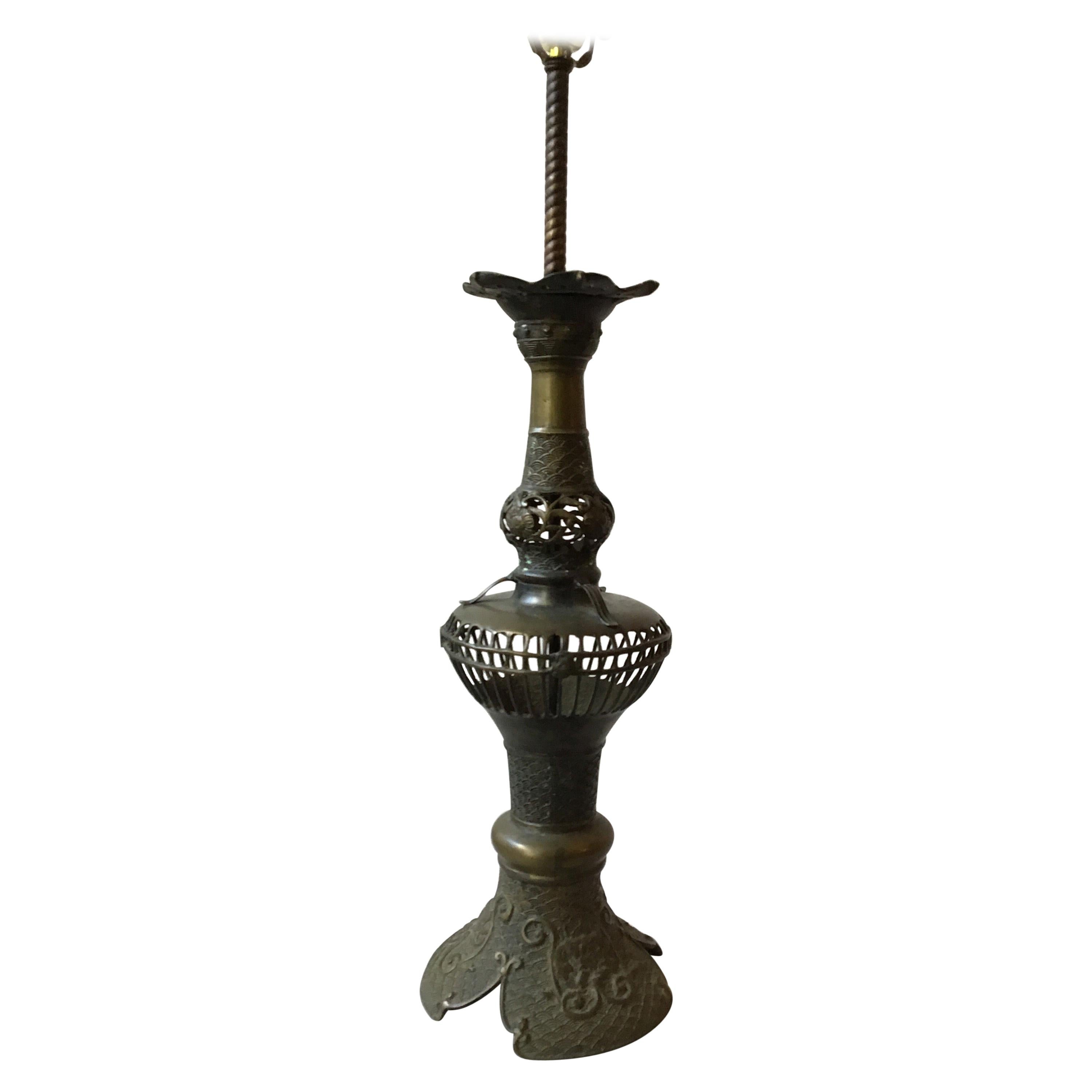 lampe de table asiatique en bronze des années 1920