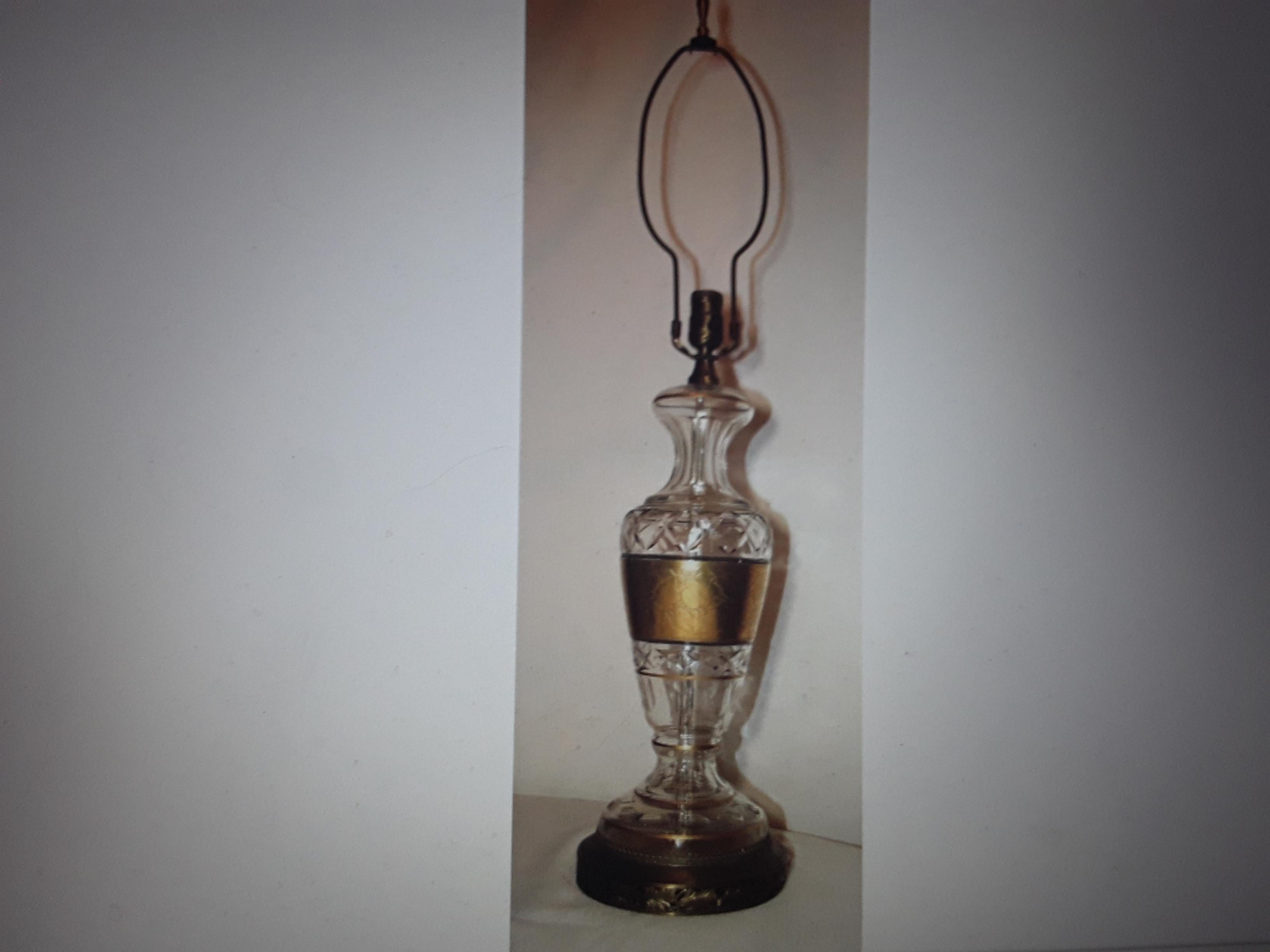 Lampe de bureau Art Déco autrichienne des années 1920 en cristal/or à bandes florales attribuée à Josef Hoffmann en vente 5