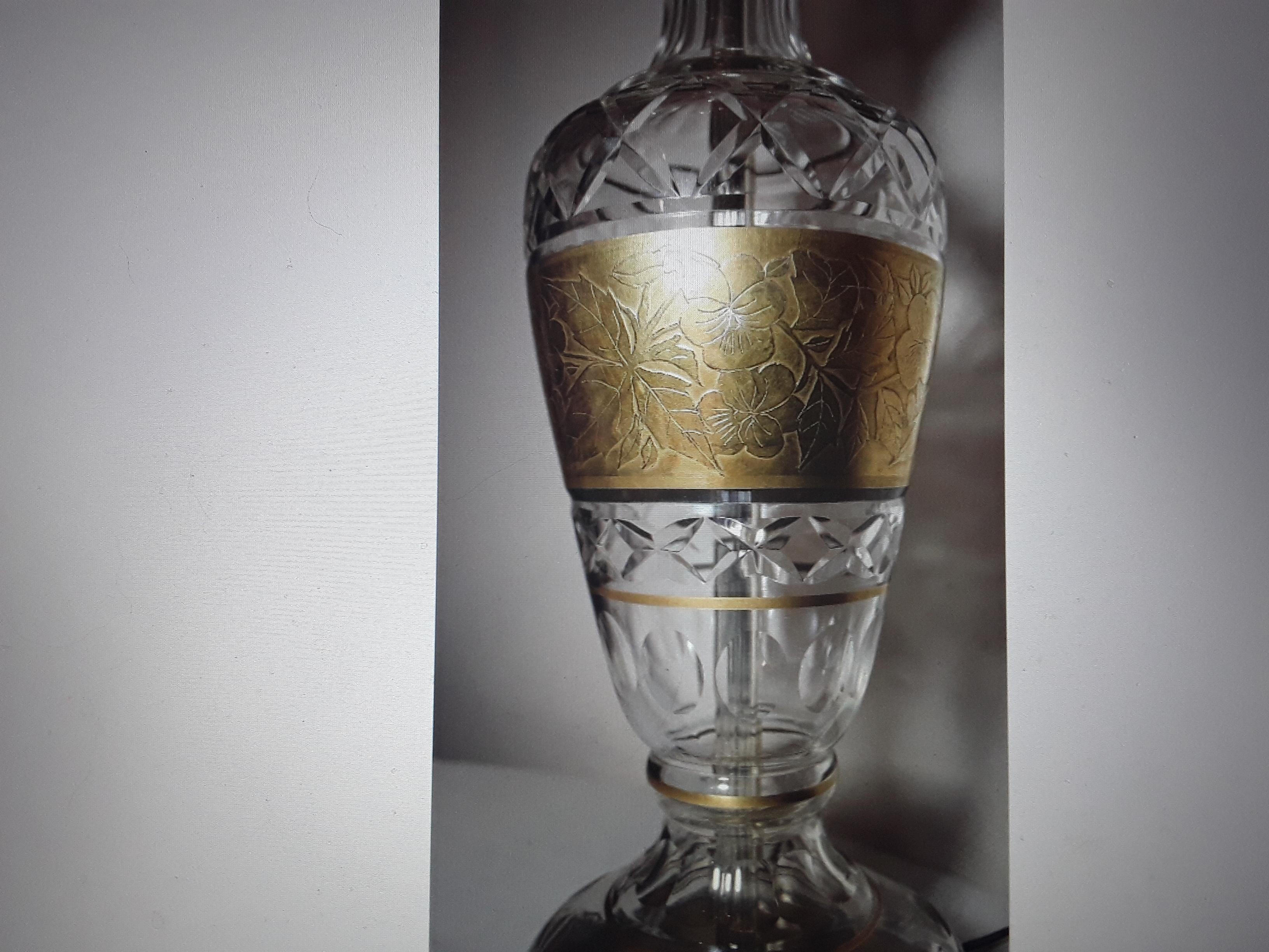 Cristal Lampe de bureau Art Déco autrichienne des années 1920 en cristal/or à bandes florales attribuée à Josef Hoffmann en vente