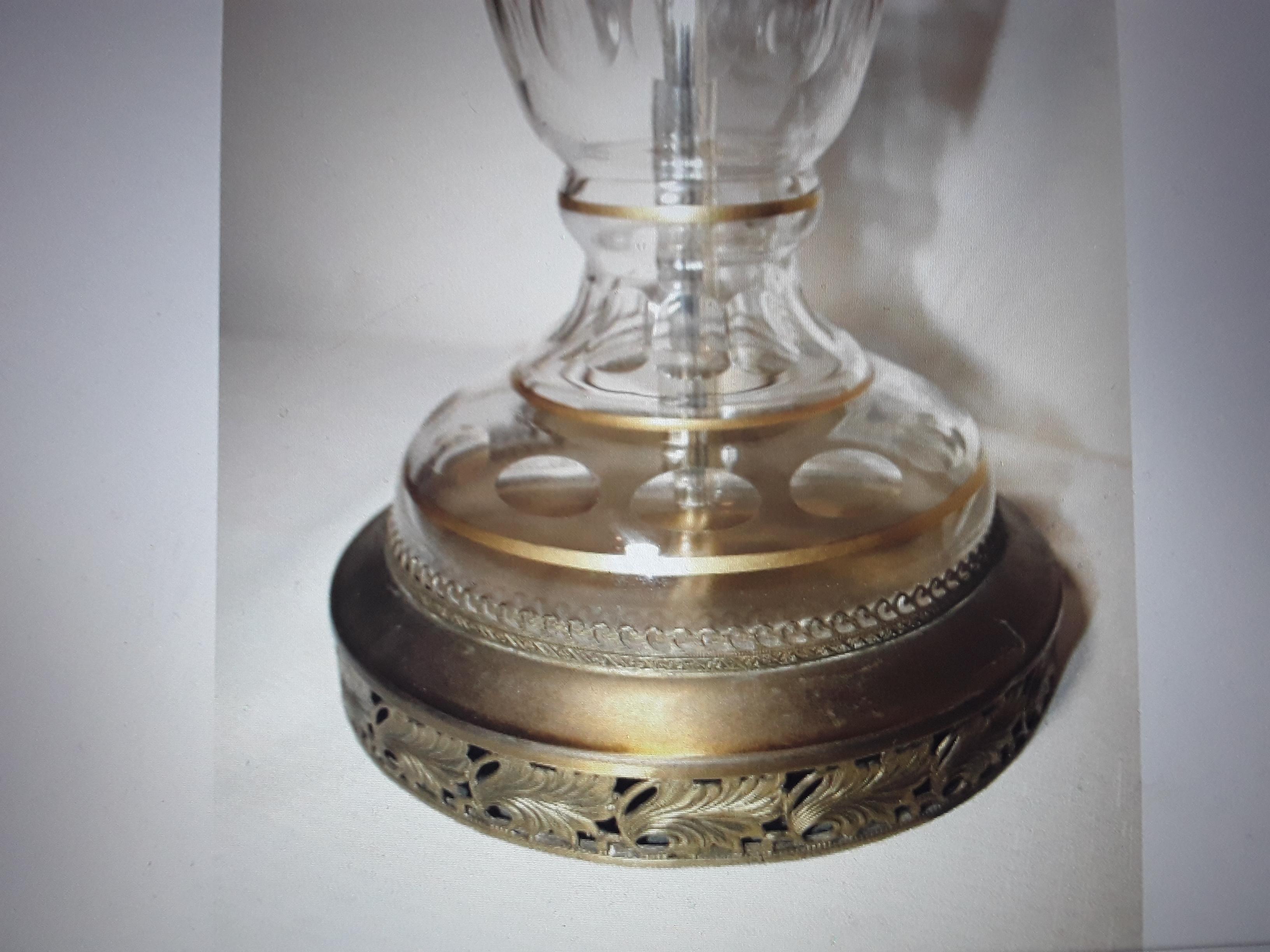 Lampe de bureau Art Déco autrichienne des années 1920 en cristal/or à bandes florales attribuée à Josef Hoffmann en vente 1