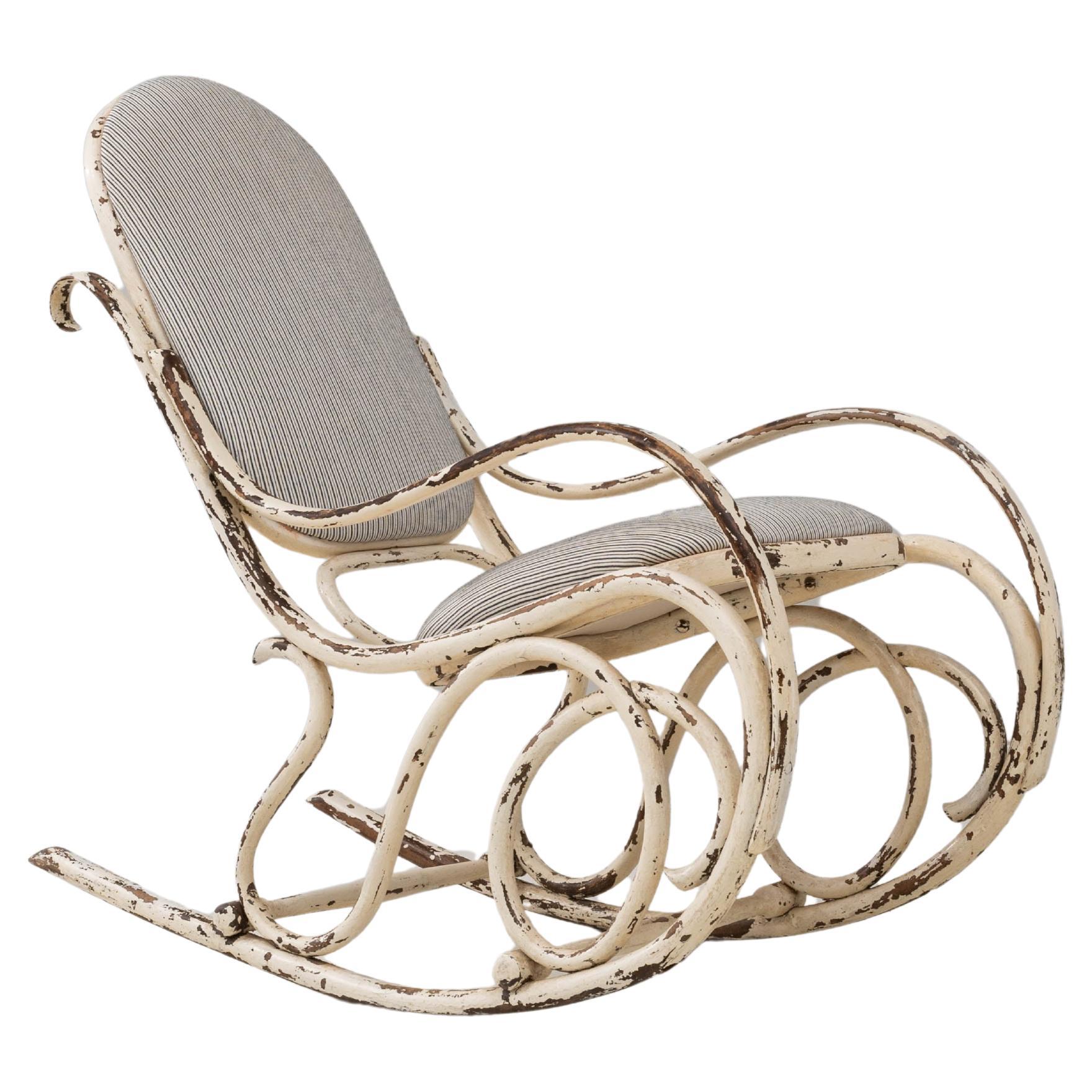 1920s Austrian Thonet-Style Bentwood Rocking Chair with Striped Upholstery For Sale