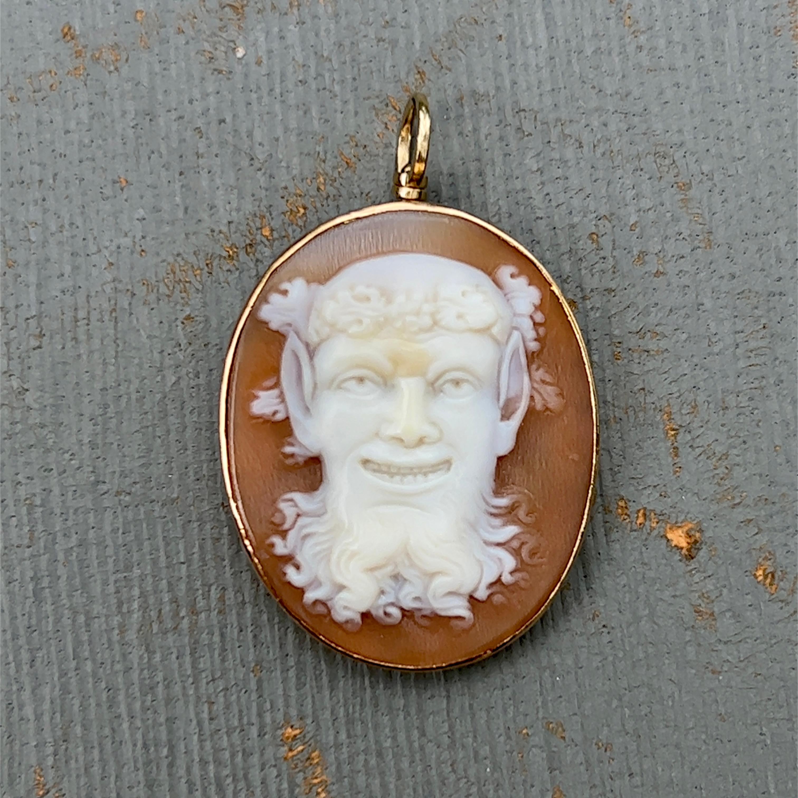 1920s Bacchus Cameo Pendant in 14K Yellow Gold In Good Condition In Towson, MD