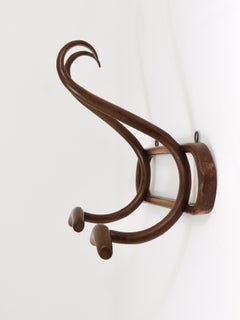 1920s Baumann France Art Nouveau Bentwood Wall Coat Rack with S Hooks