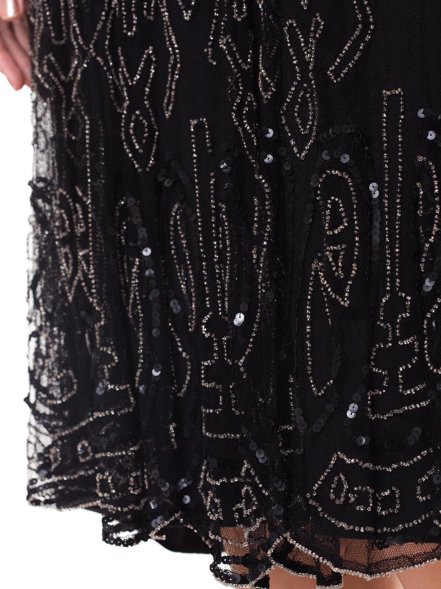 1920S  Black Hand Beaded Silk Net Art Deco Flapper Dress With Chevron Sequin De For Sale 1