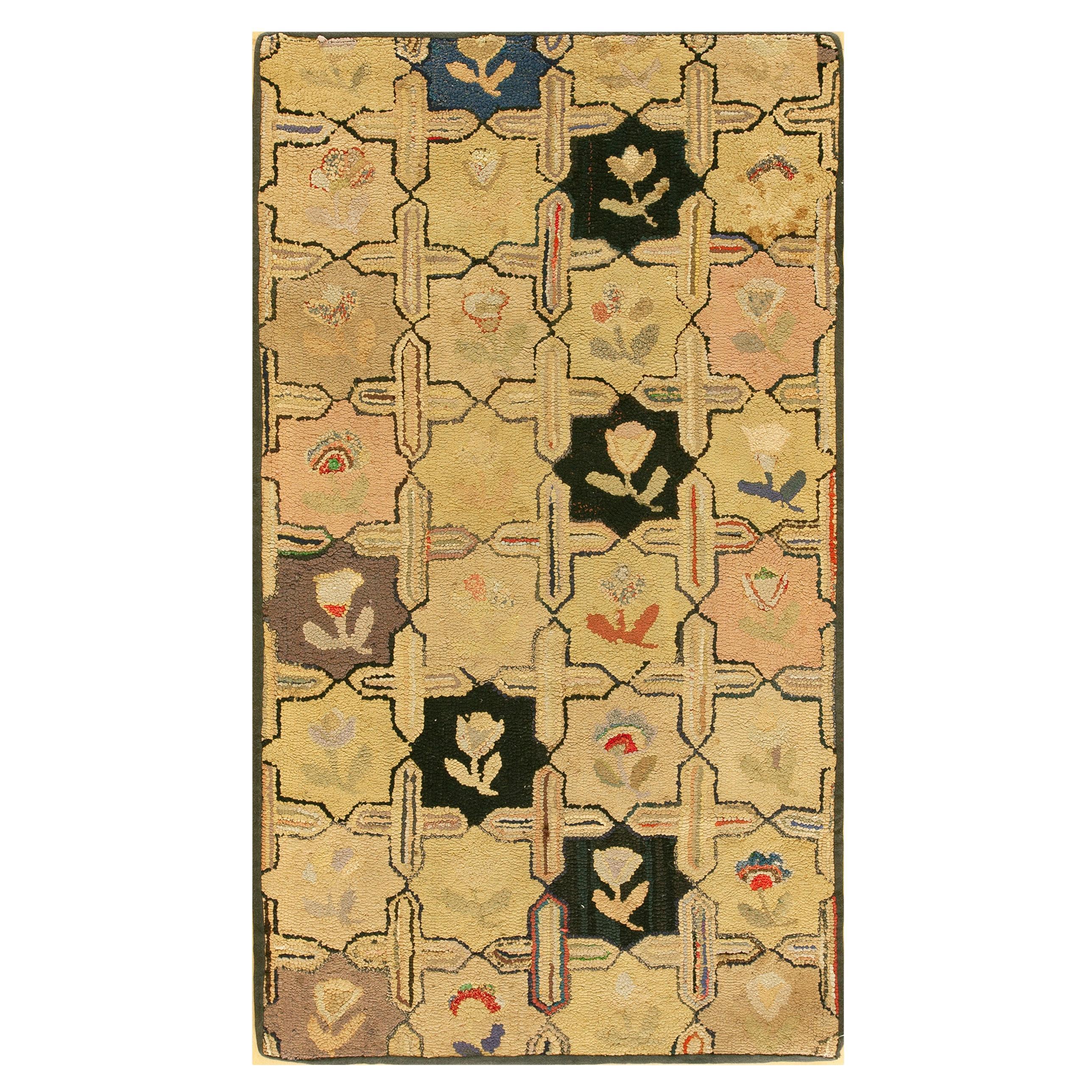 1920s Beige Ground Geometric Floral Trellis American Hooked Rug 2
5"x4
3" Carpet For Sale