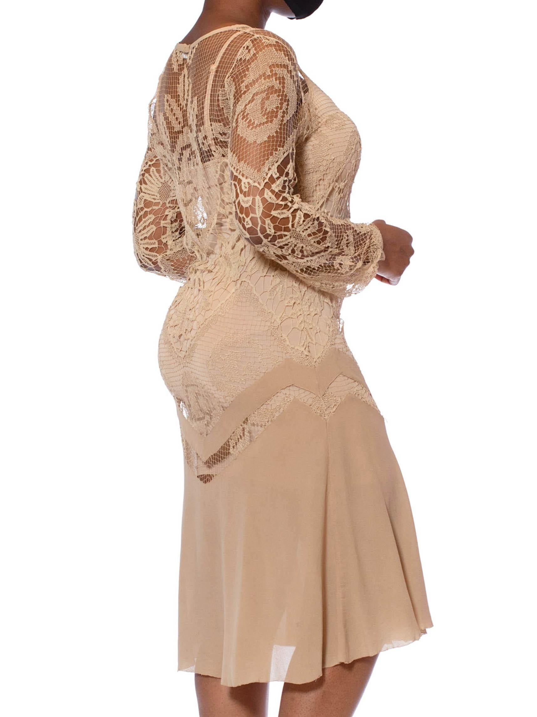 1920S Beige Handmade Lace & Silk Chiffon Dress With Long Sleeves In Excellent Condition For Sale In New York, NY