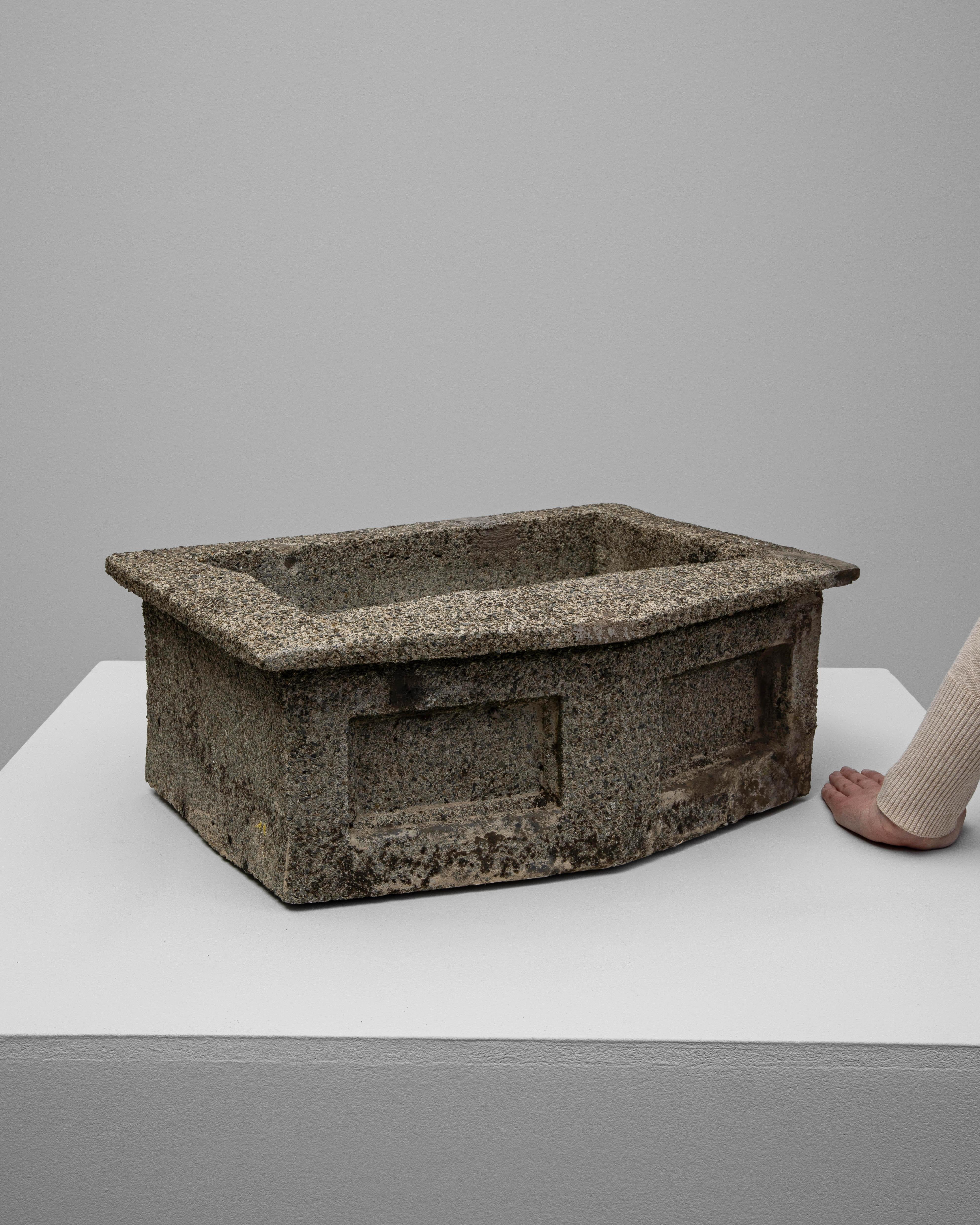 1920s Belgian Concrete Sink For Sale 1