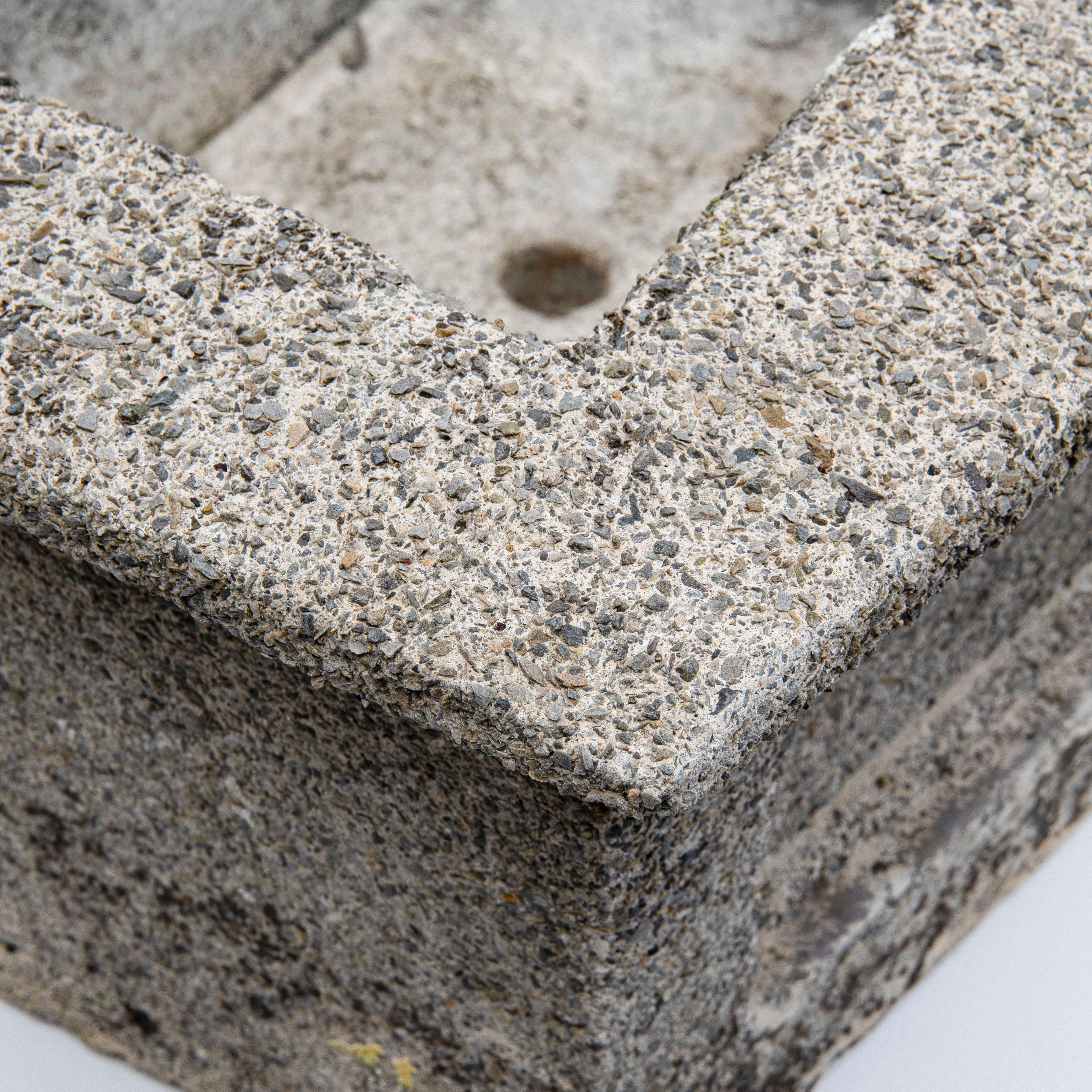 1920s Belgian Concrete Sink For Sale 5