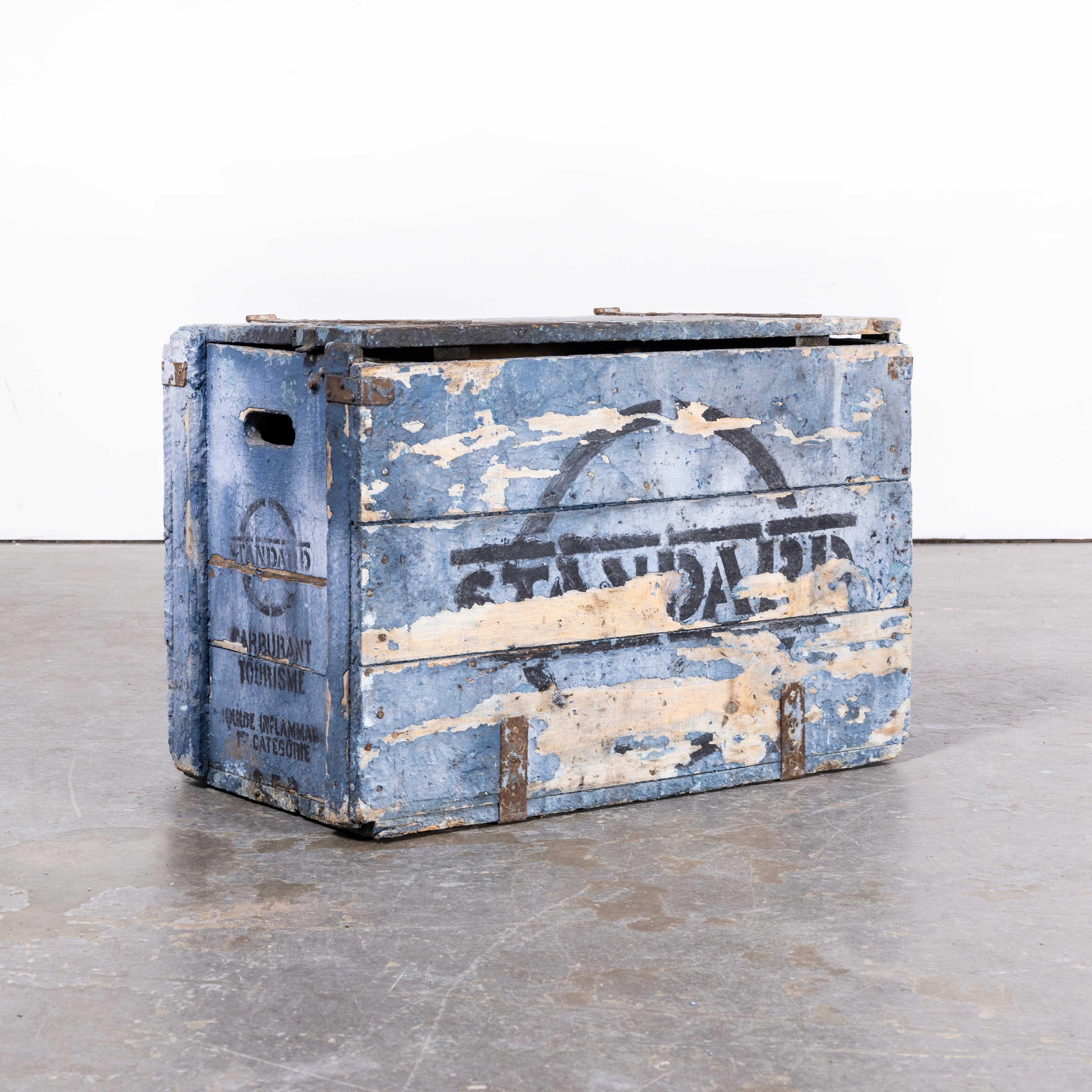 Belge Crates belges à charnières bleu poussière des années 1920 en vente