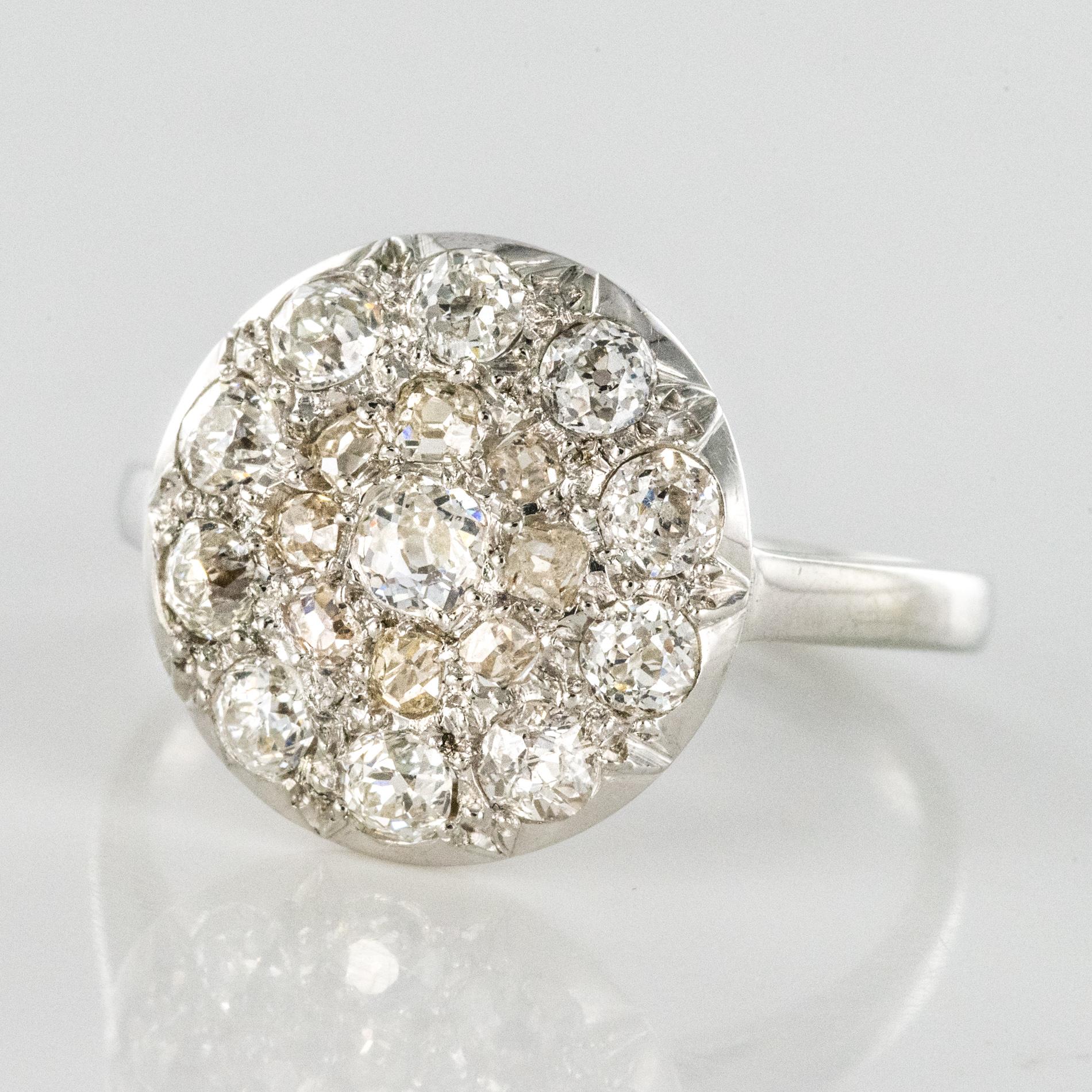 Brilliant Cut 1920s Belle Époque Diamond 18 Karat White Gold Flat Round Ring