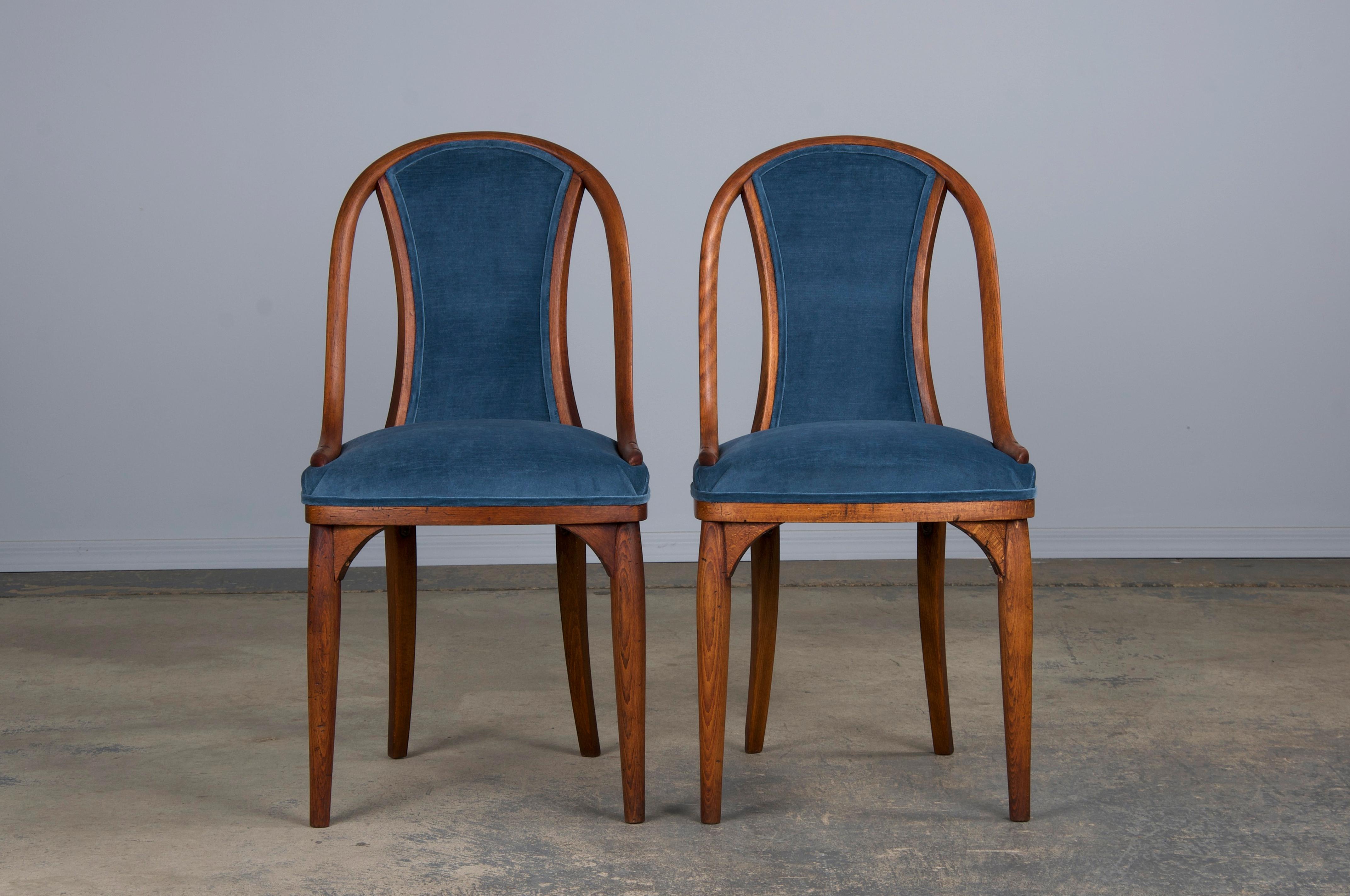 Hand-Crafted 1920s Bentwood Gondola Dining Chairs W/ Blue Velvet by Thonet- Set of 6- Labeled