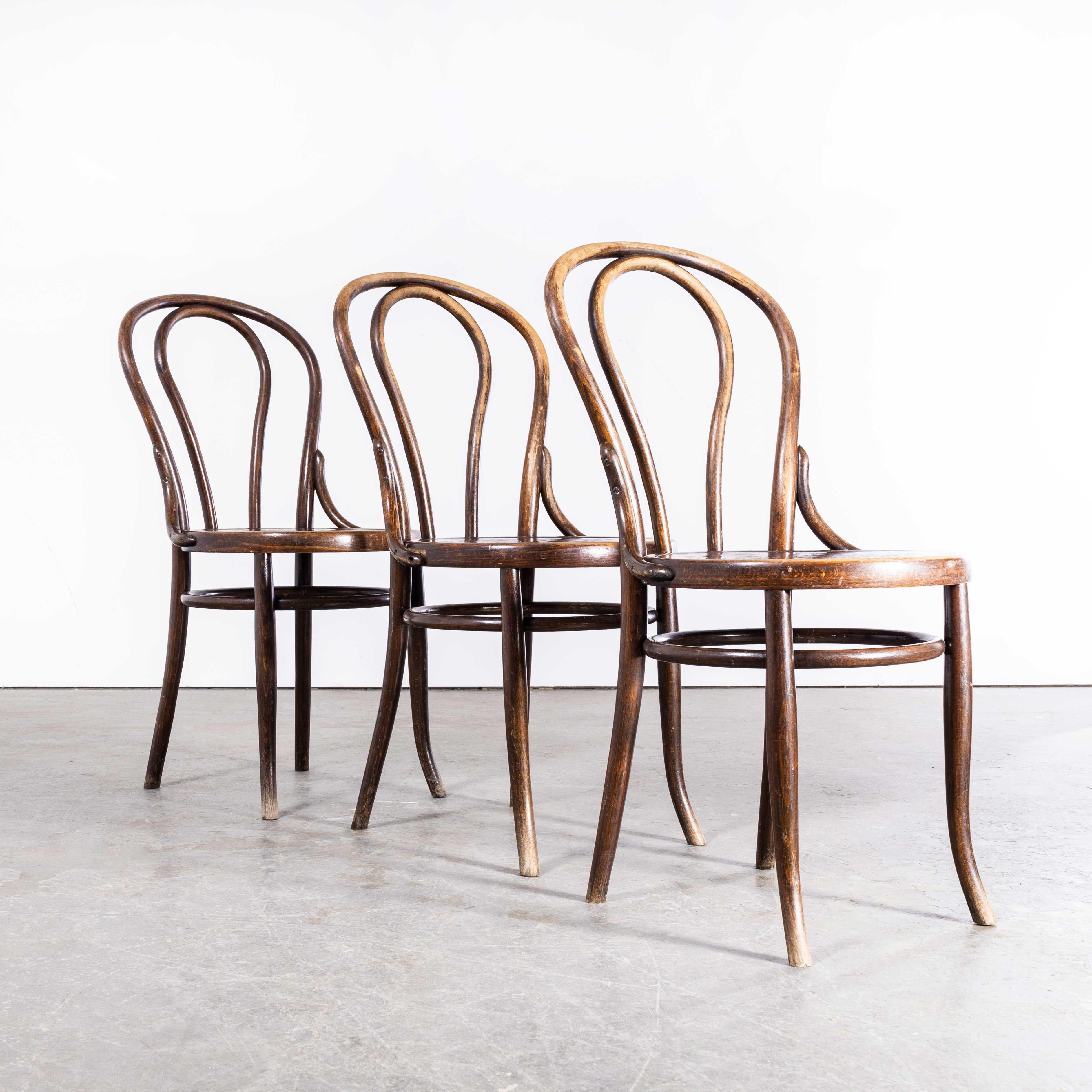 1920s Bentwood Ungvar Ungarn Hoop Dining Chairs, Set of Three 1