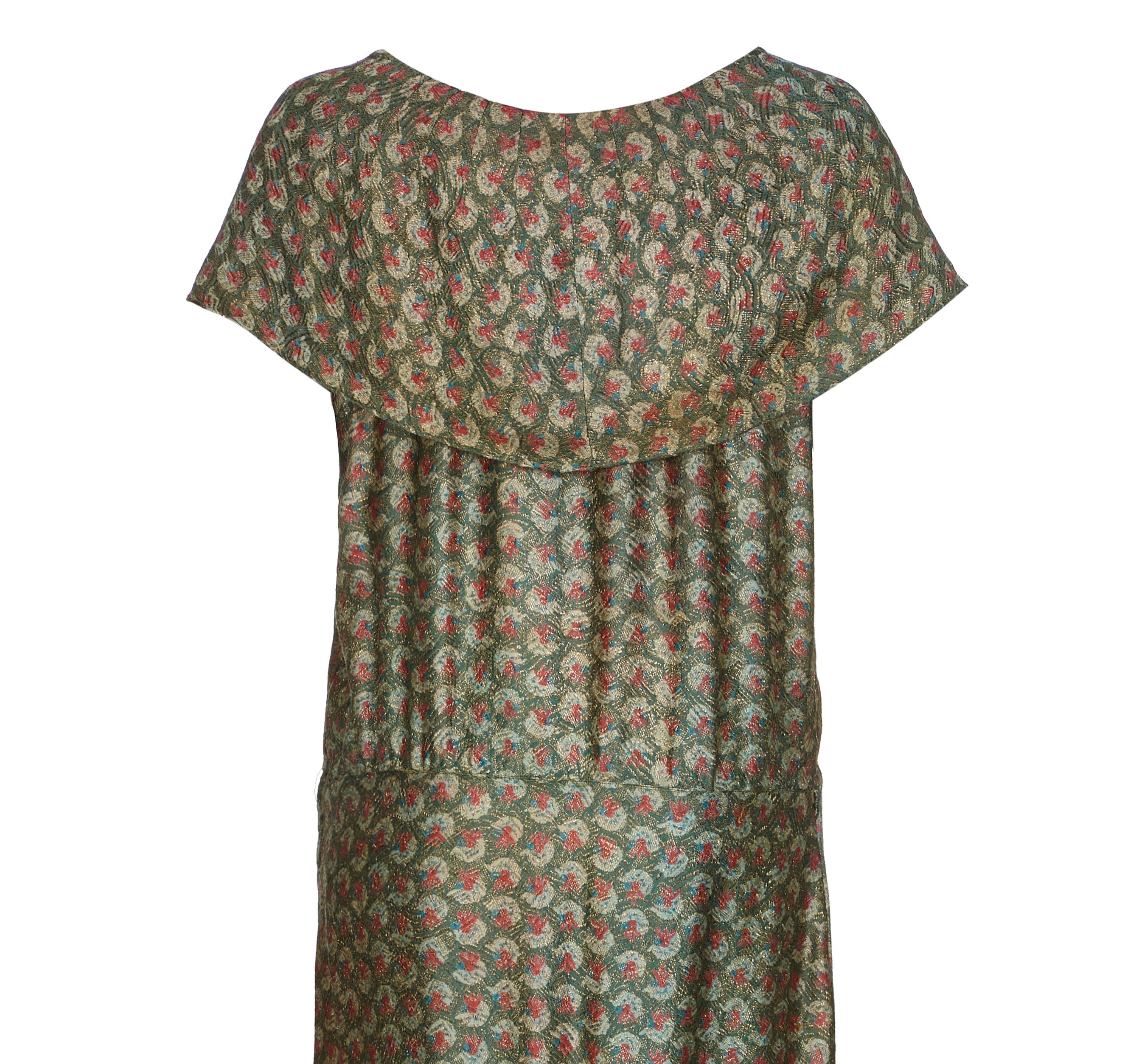 1920s Best and Co Green Lame Tiered Deco Print Dress In Excellent Condition For Sale In London, GB