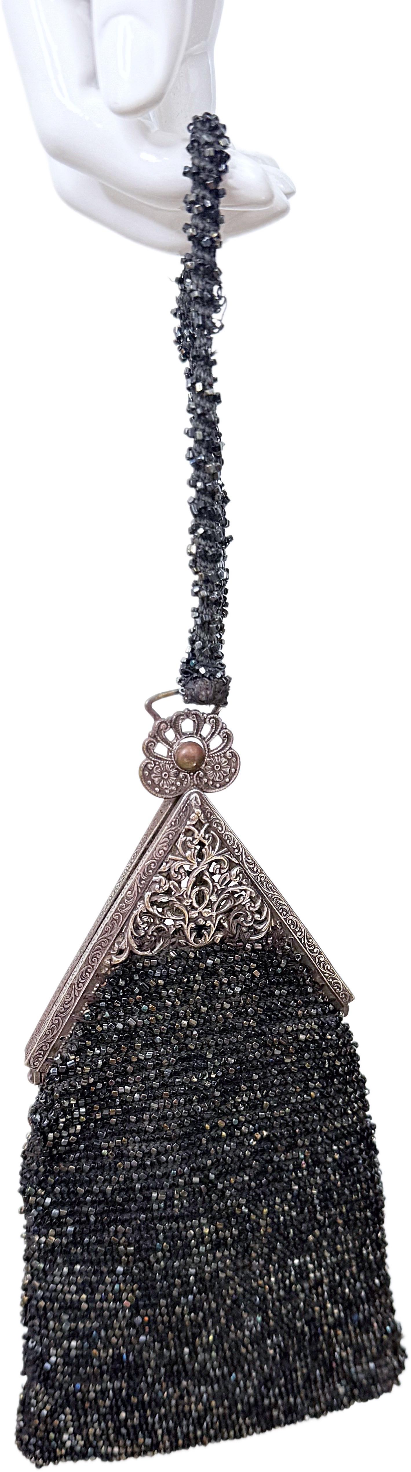 1920s Black Beaded Wristlet Art Deco Triangular Vintage 20s Evening Bag Purse For Sale 10