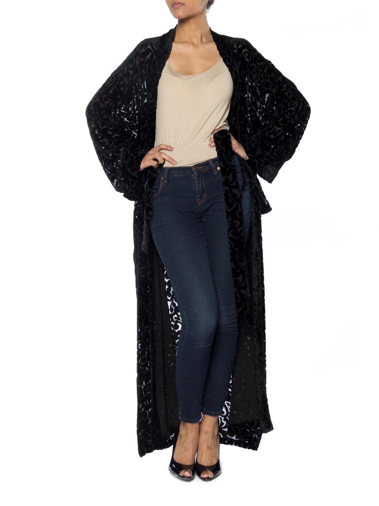 Luxe Art Deco Silk Velvet Beaded Burnout 1920s Mini Floral Lounging Robe - Black main image 1
