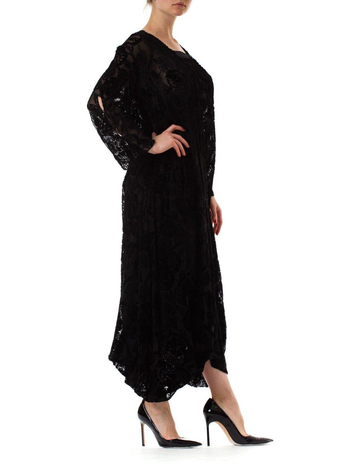 1920S Black Floral Silk Burnout Velvet Long Sleeve Sheer Dress In Excellent Condition For Sale In New York, NY