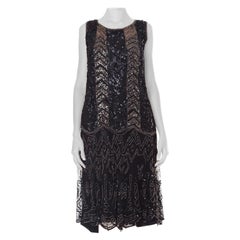 1920S  Robe de flapper art déco en soie noire perlée à la main avec paillettes en chevron