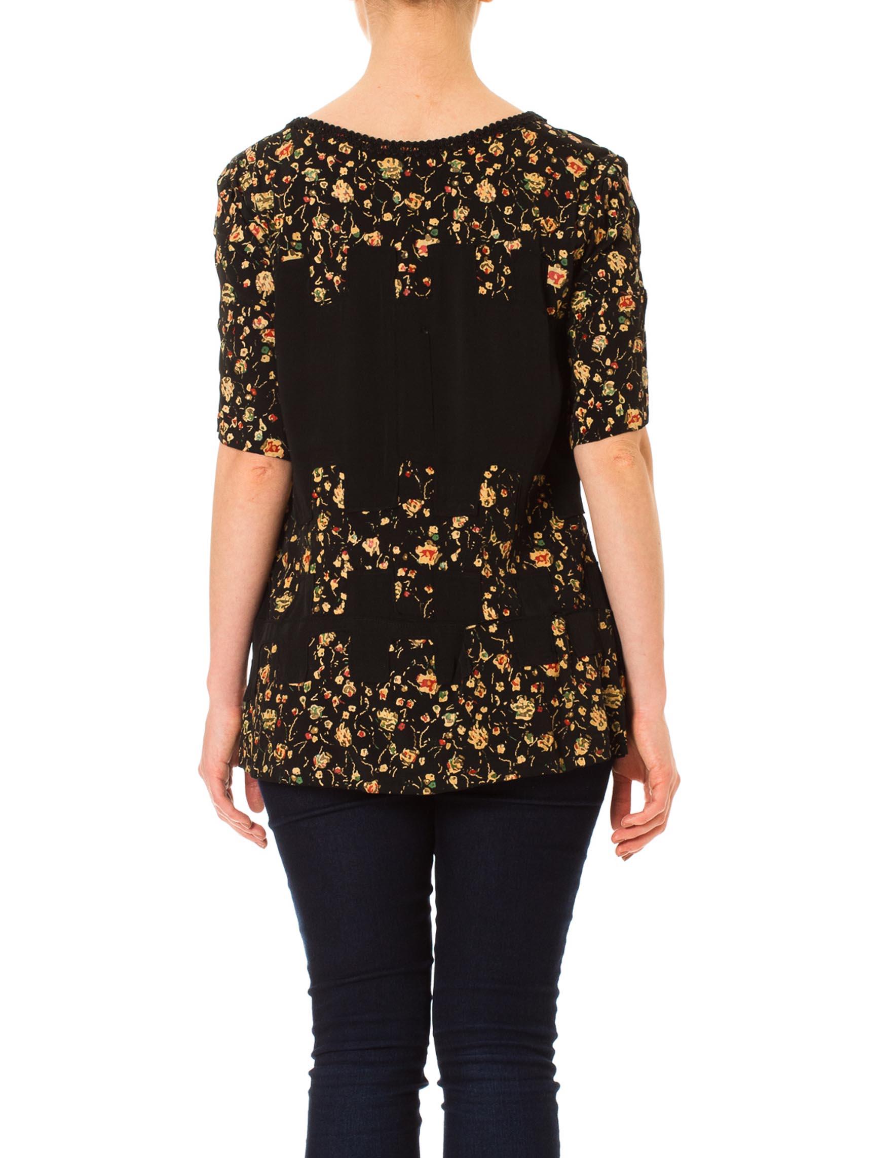 1920S Black Hand Painted Rayon Faille Floral Top For Sale 3