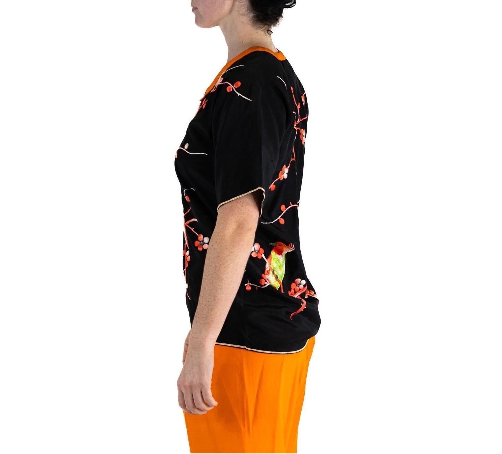 1920S Black & Orange Silk Top Hands Embroidered With Birds In Excellent Condition For Sale In New York, NY