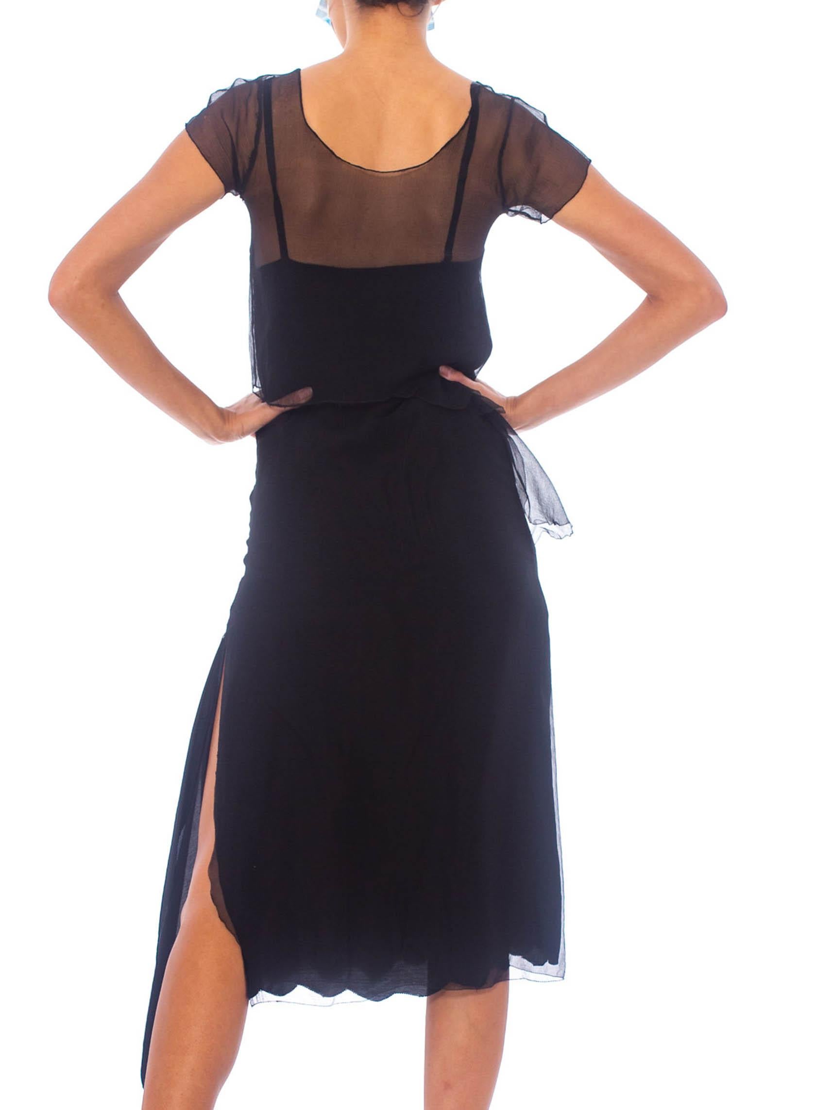 Schwarzes mehrlagiges Seiden-Chiffon-Kleid aus den 1920er Jahren im Angebot 5