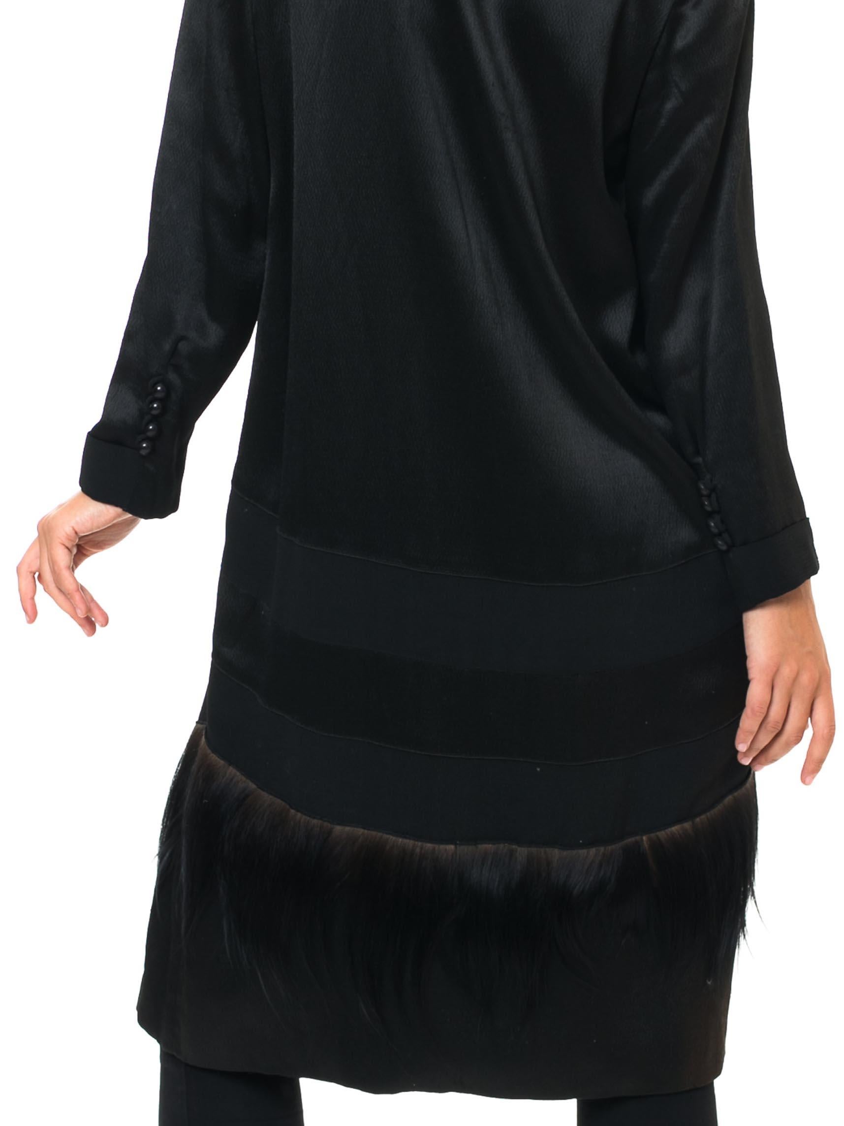 1920S Black Silk Satin  Coat Trimmed In Shaggy Fur In Excellent Condition For Sale In New York, NY