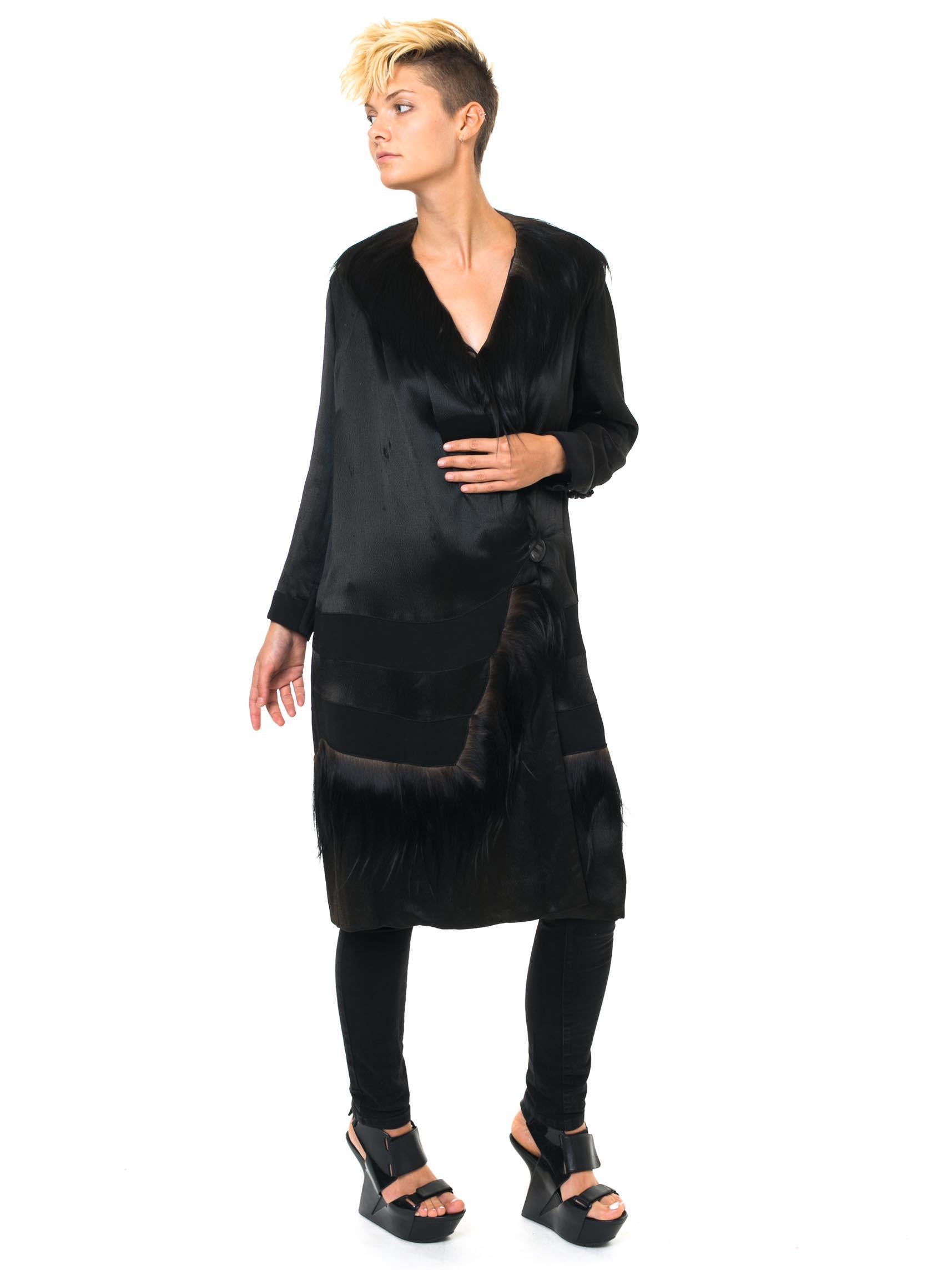1920S Black Silk Satin  Coat Trimmed In Shaggy Fur For Sale 4