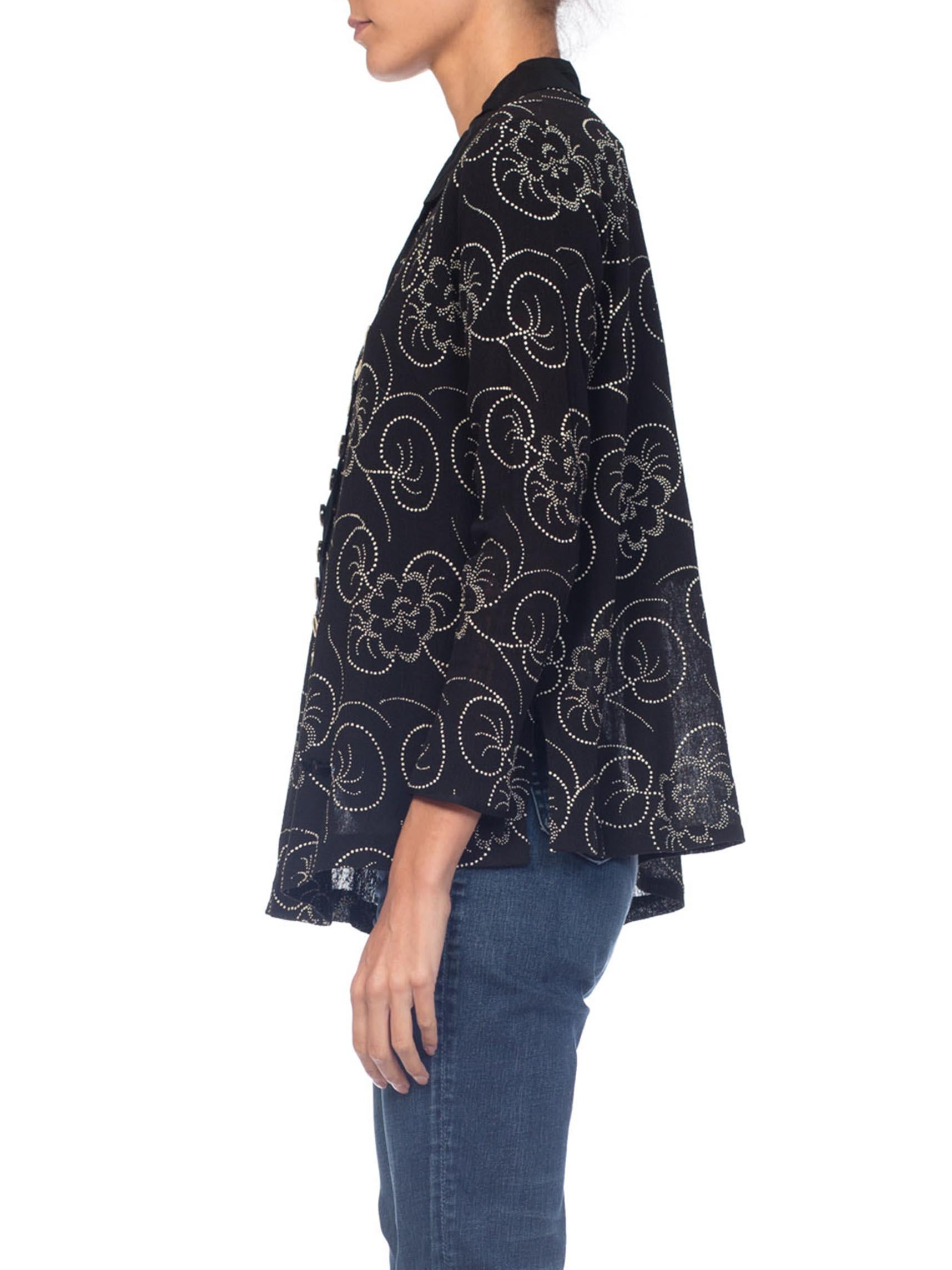 1920S Black & White Silk Blend Art Deco Floral Printed Bouclé Crepe Pullover Bl In Excellent Condition In New York, NY