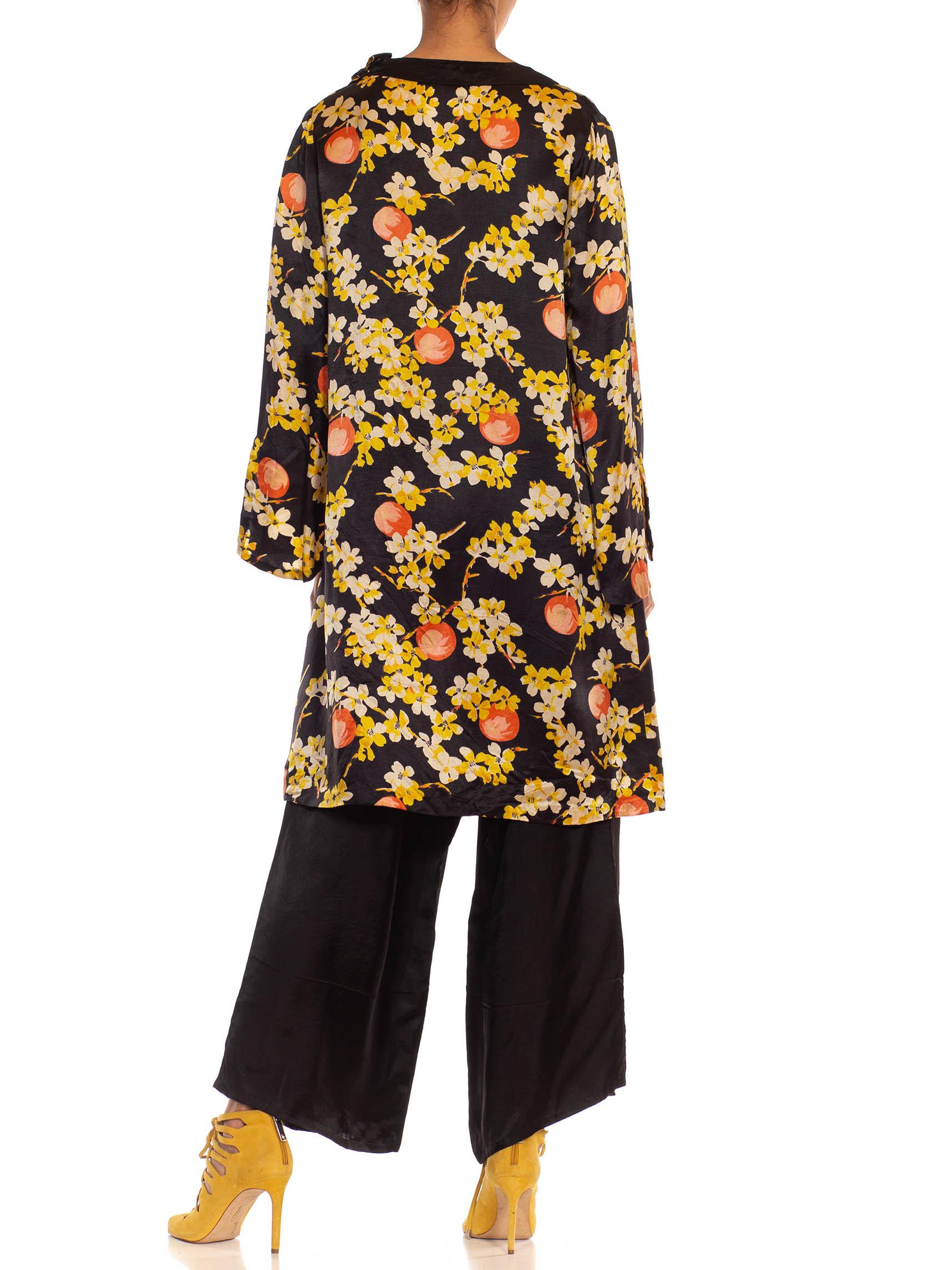 1920S Black & Yellow Floral Silk/Rayon Lounge Pajamas For Sale 4