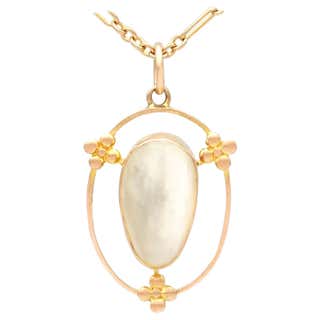 Blister Pearl Gold Pendant For Sale at 1stDibs