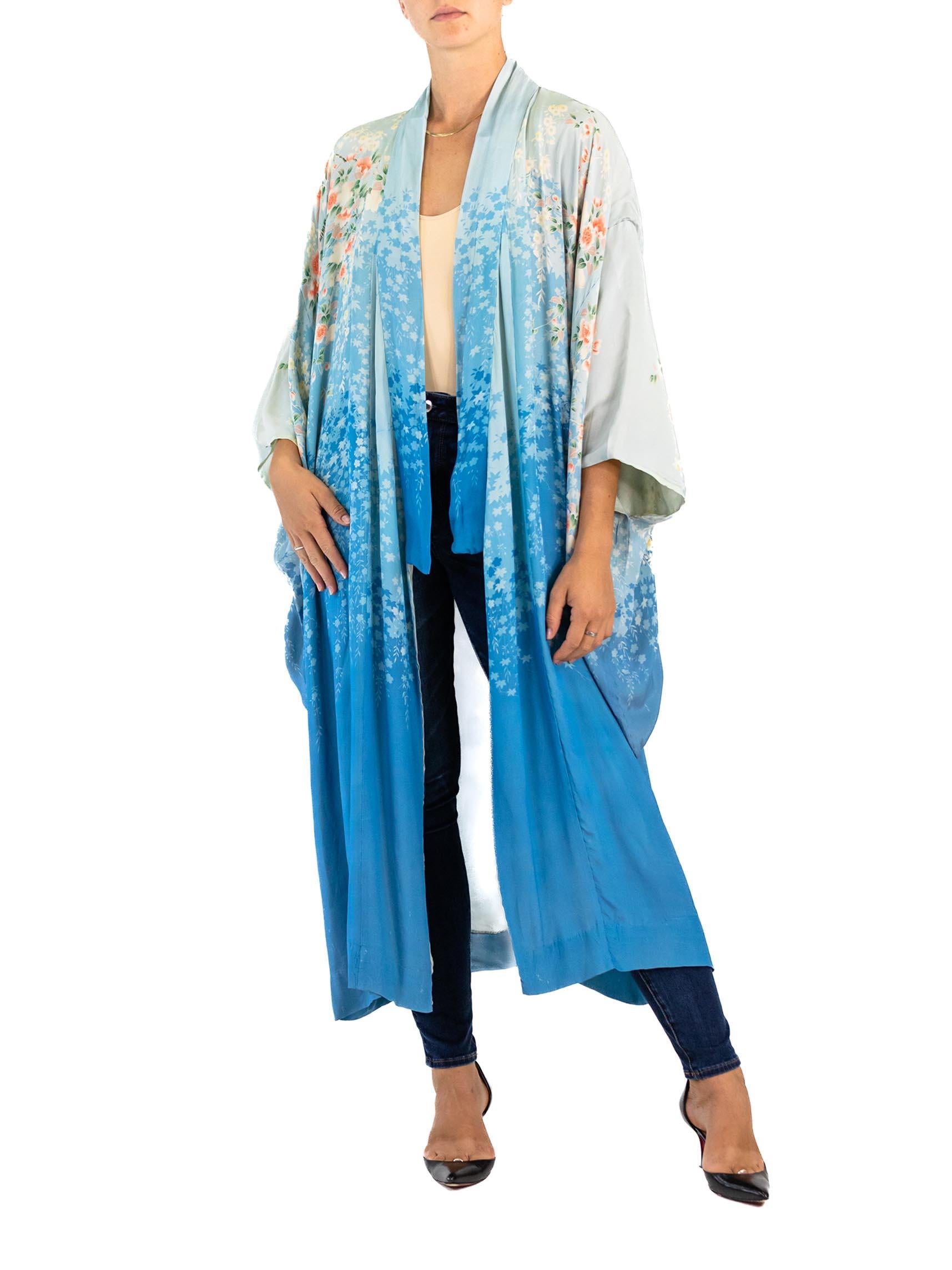 Women's 1920S Blue & White Silk Ombré Floral Print Kimono For Sale