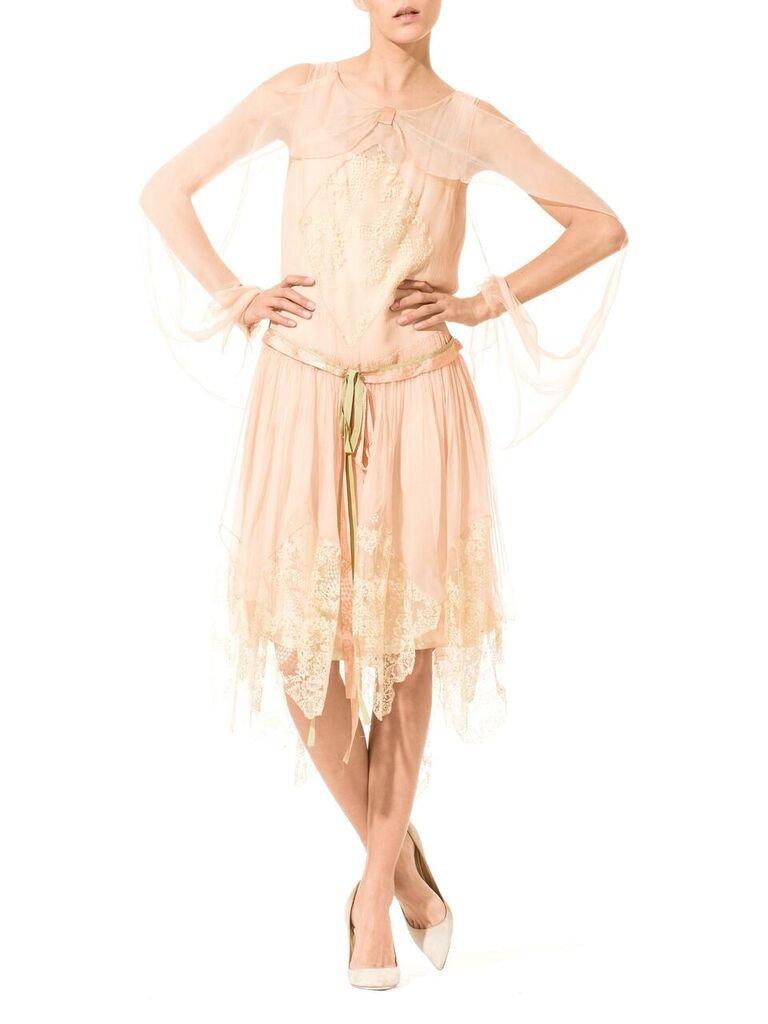 1920S Blush Pink Silk Mousseline  & Ivory Chantilly Lace Day Dress With Ribbon  In Excellent Condition In New York, NY
