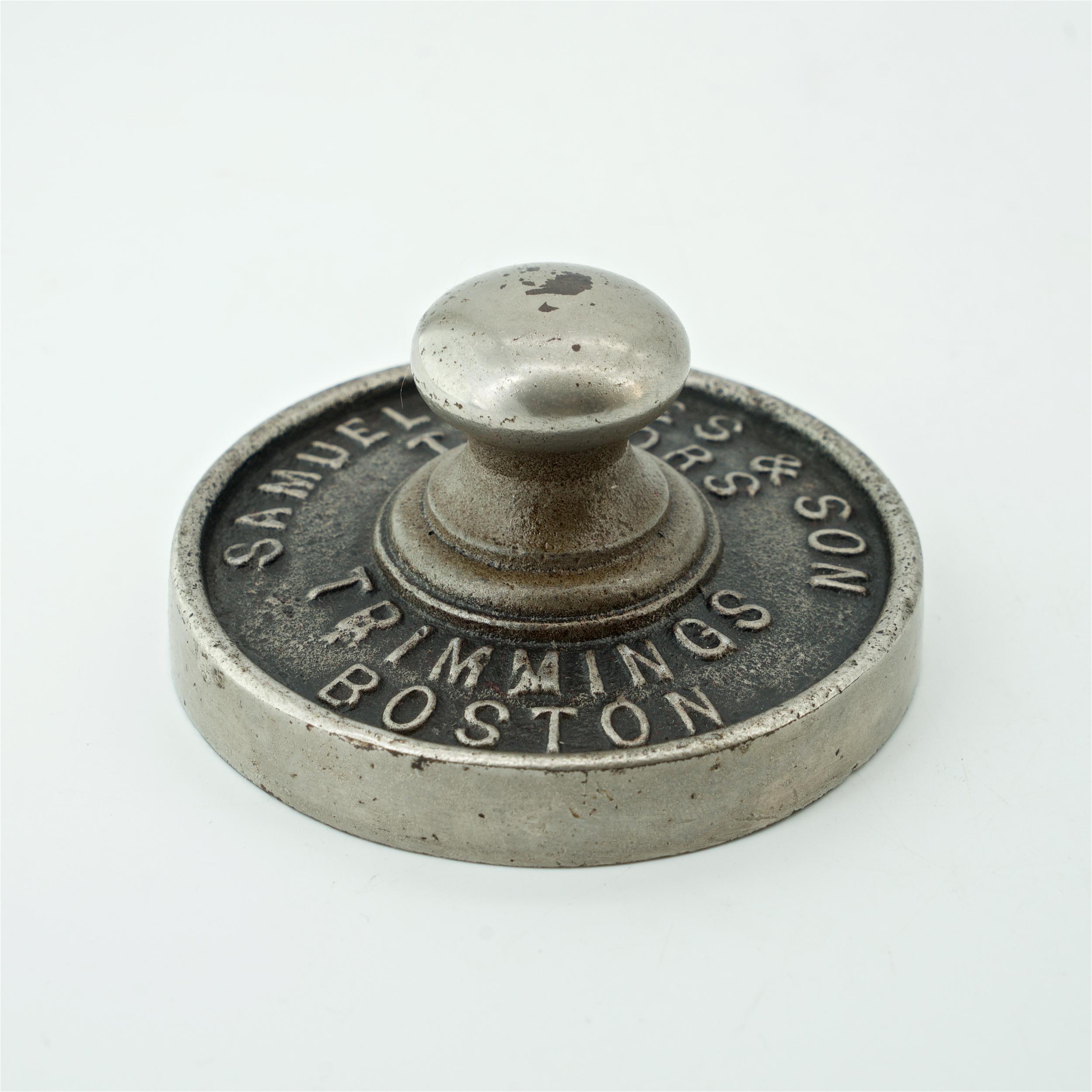 1920 Bostonian Tailors Paperweight Curiosity Desk Objects for Objects Architect Sculpture In condizioni discrete in vendita a Hyattsville, MD
