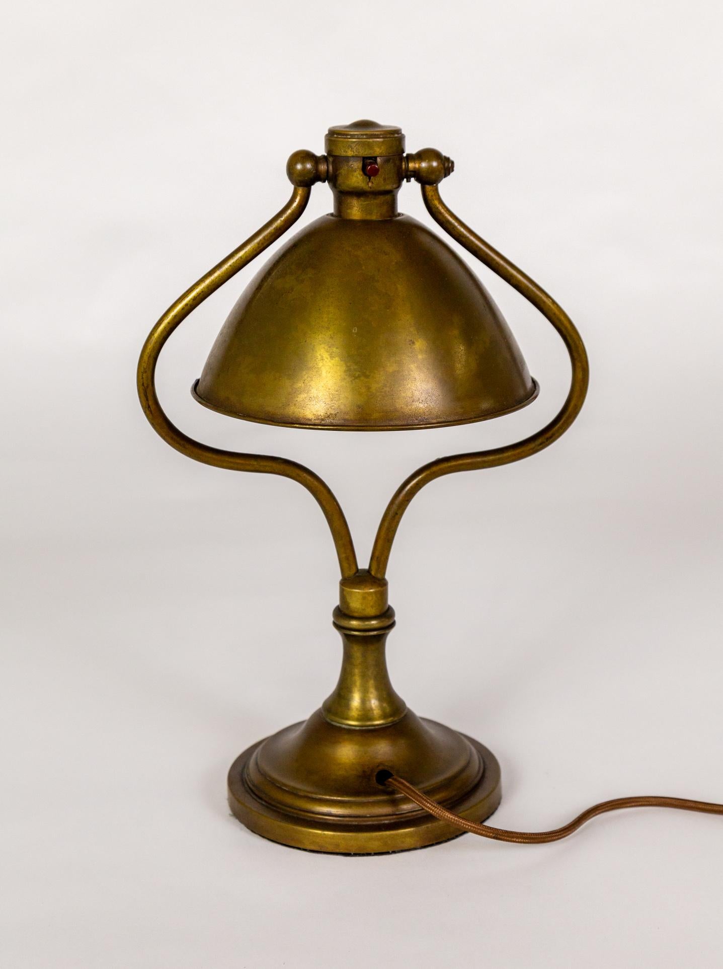 1920s Bradley & Hubbard Brass Harp Desk Lamp In Good Condition In San Francisco, CA