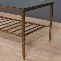 Niedriger Tisch aus Messing und Glas aus den 1920er Jahren