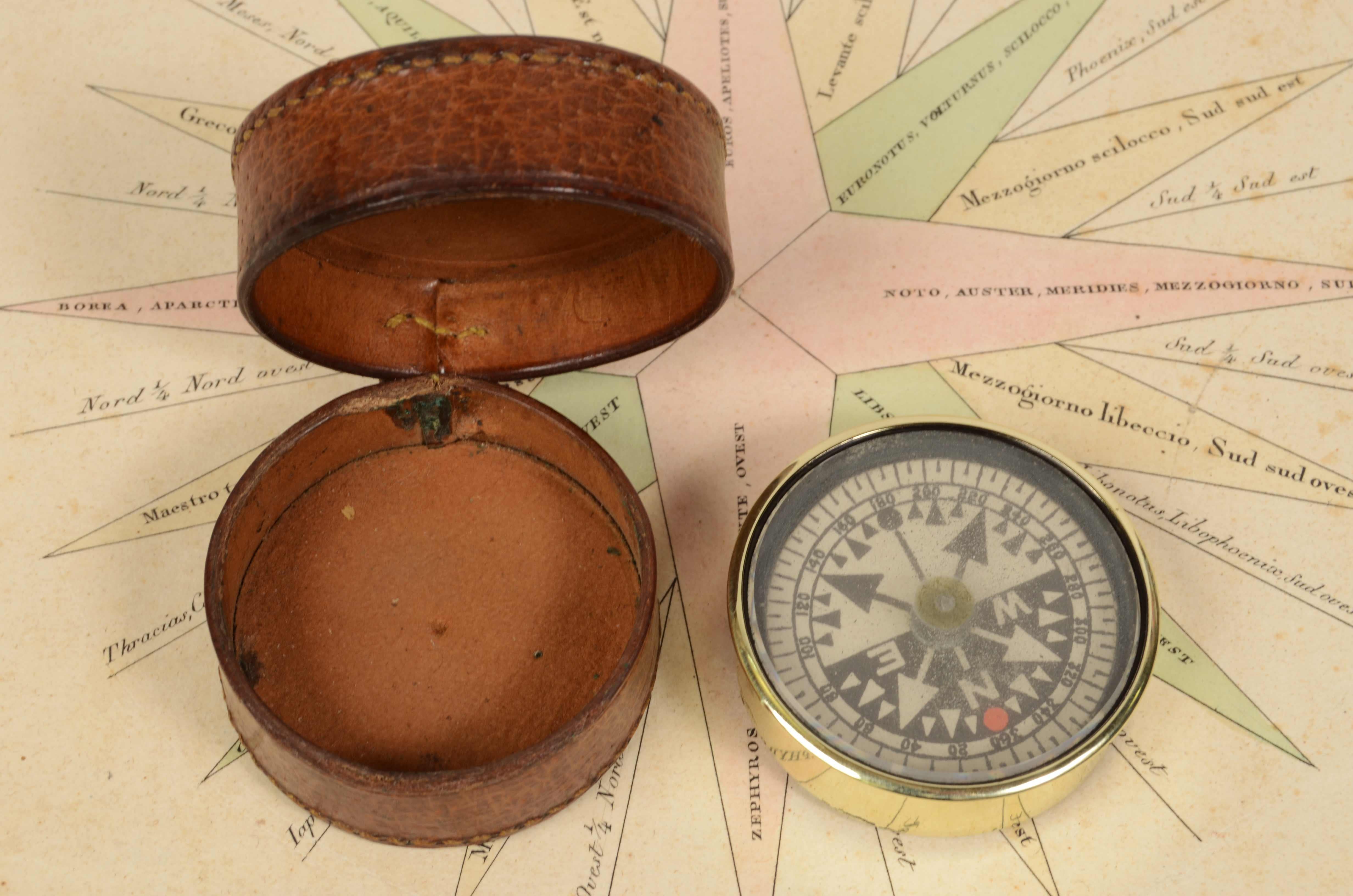 Early 20th Century 1920s Brass Pocket Magnetic Nautical Compass Antique Marine Navigation Tool