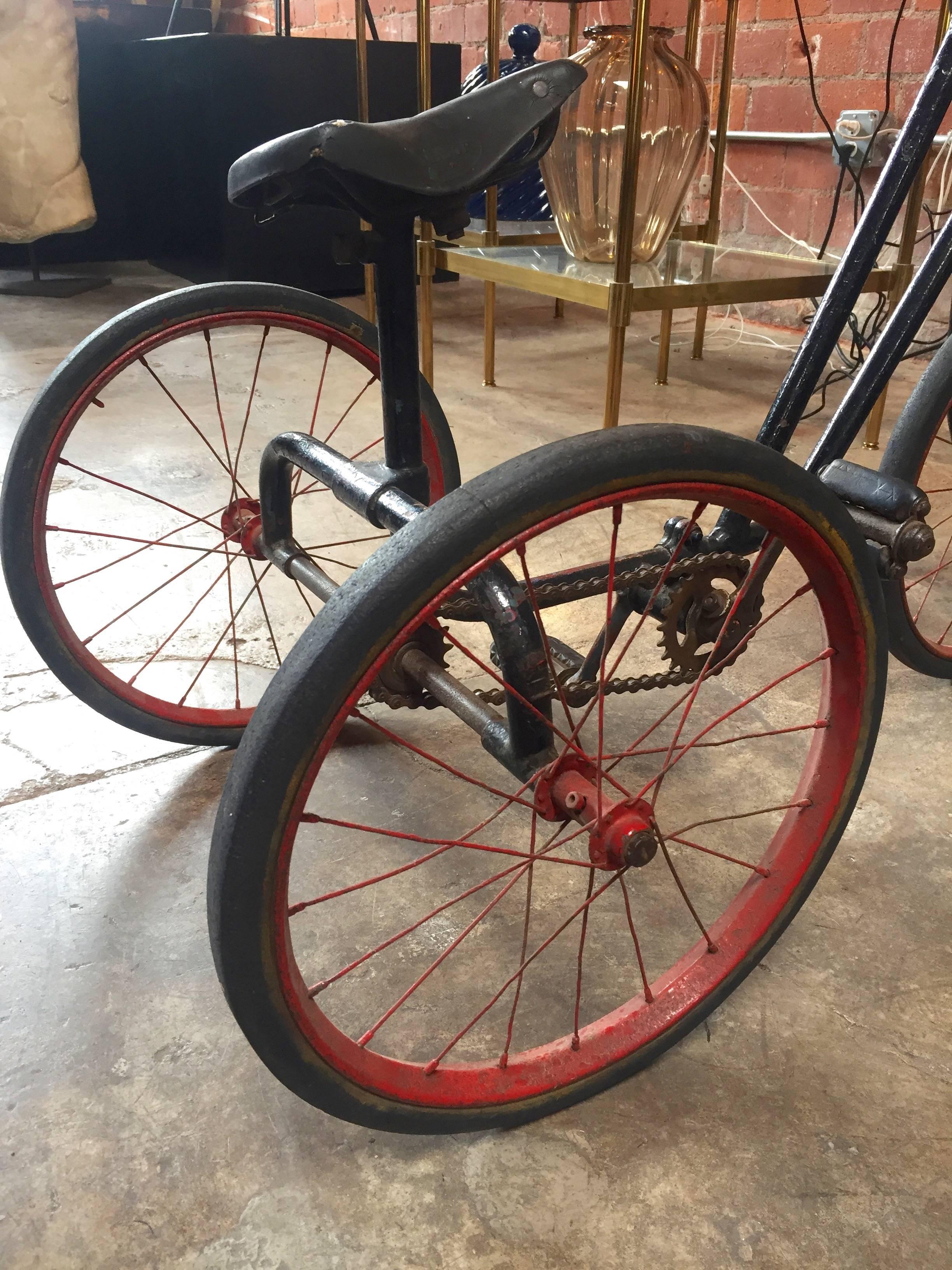 1920s British Dunlop Tricycle Bike In Distressed Condition In Los Angeles, CA