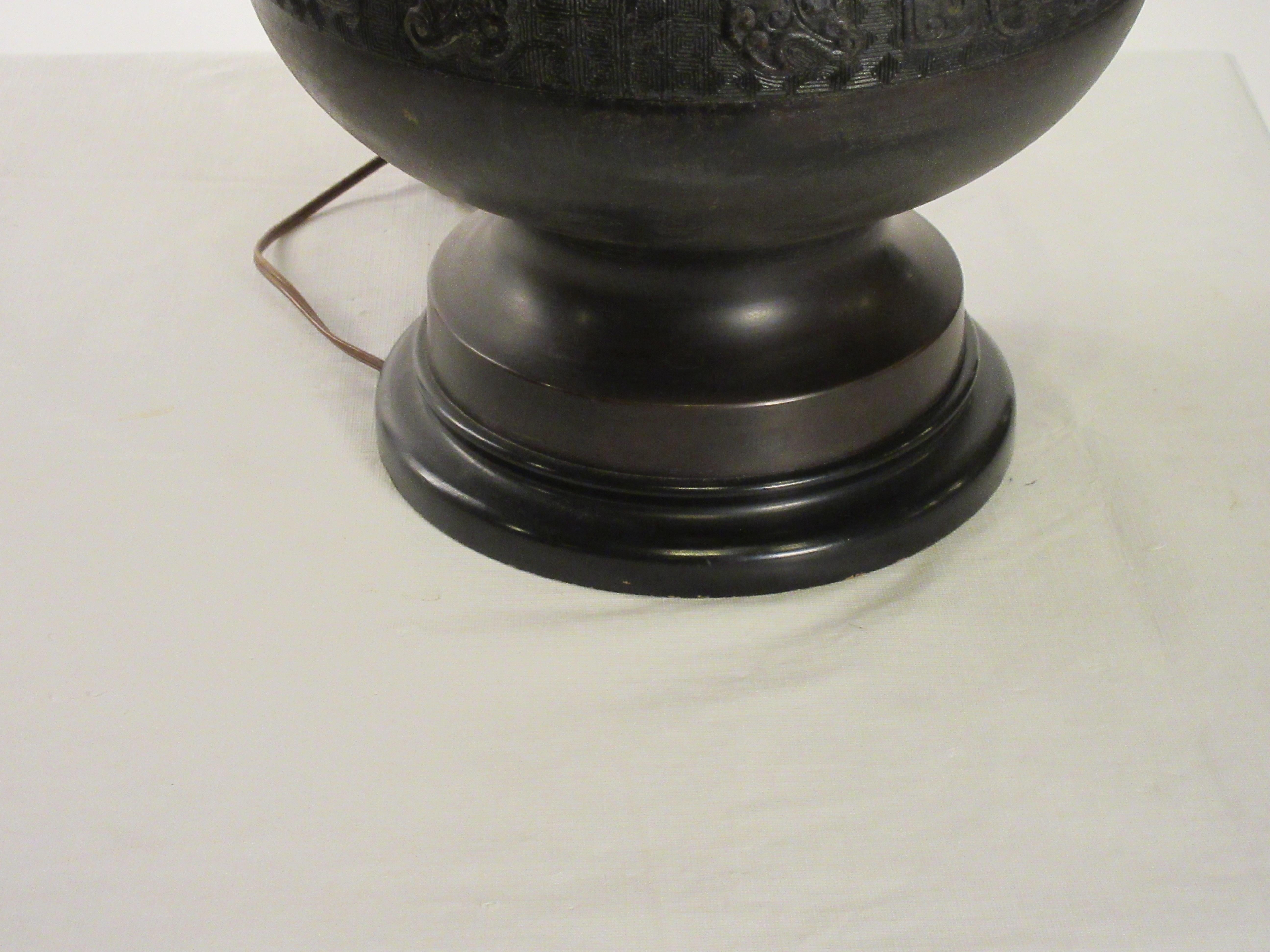1920s Bronze Asian Table Lamp For Sale 5