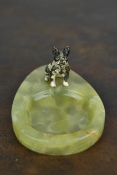 1920er Jahre Bronze Französisch Bulldogge auf Onyx Aschenbecher:: Art Deco