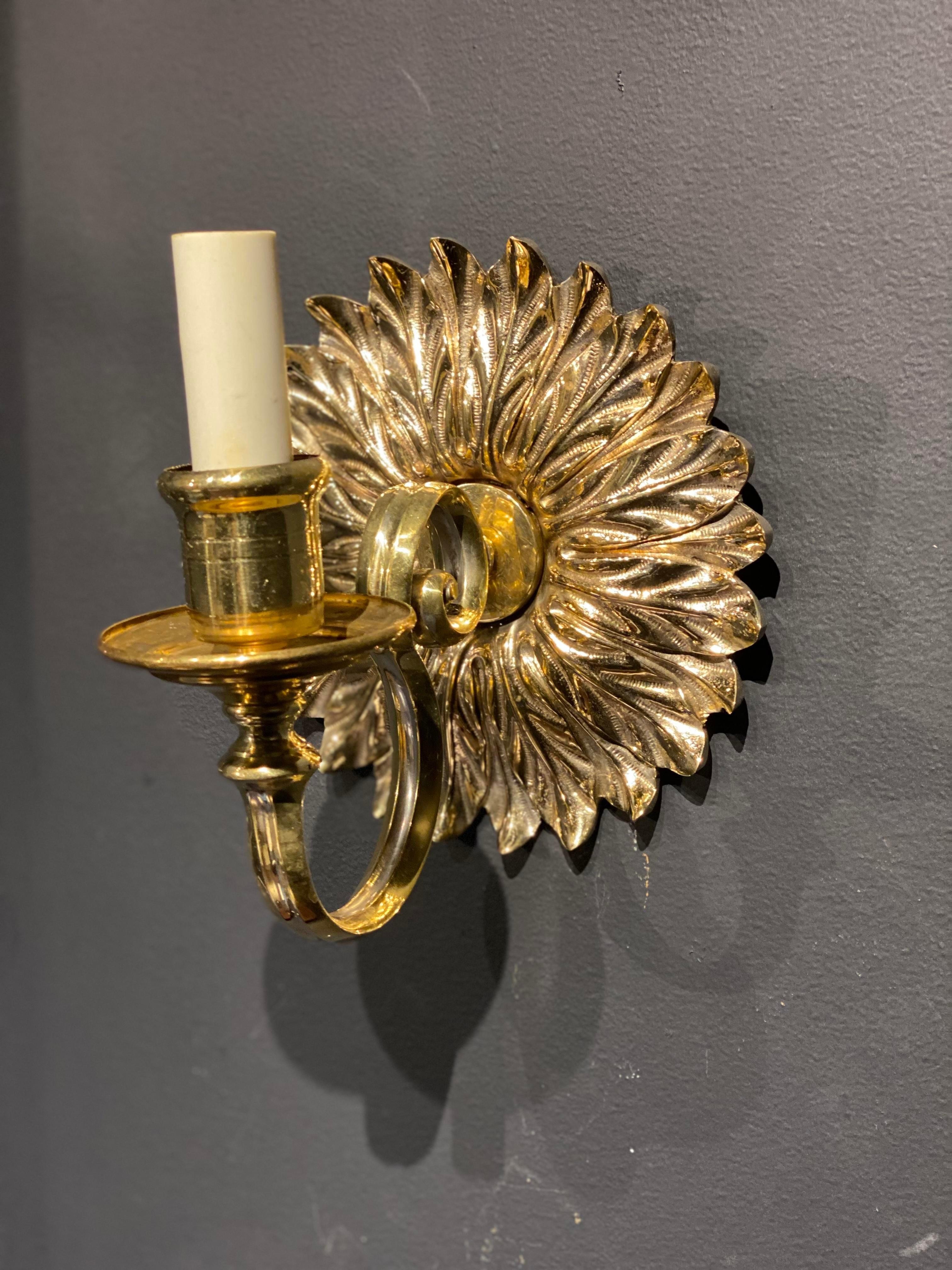 A pair of Caldwell one light sconces. Circa 1920s. Made of bronze. In very good vintage condition. Up to 120V (US Standard): Hardwired. 

Dealer: G302YP 

 