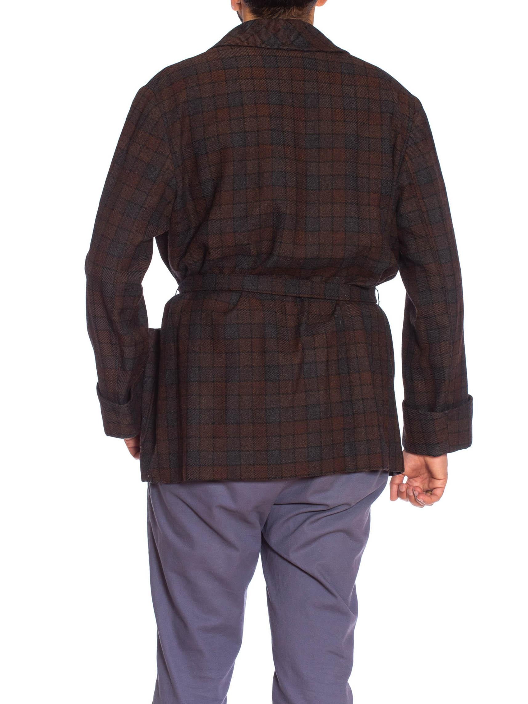 1920S Brown & Grey Wool Plaid Men's At Home Smoking Jacket For Sale 4
