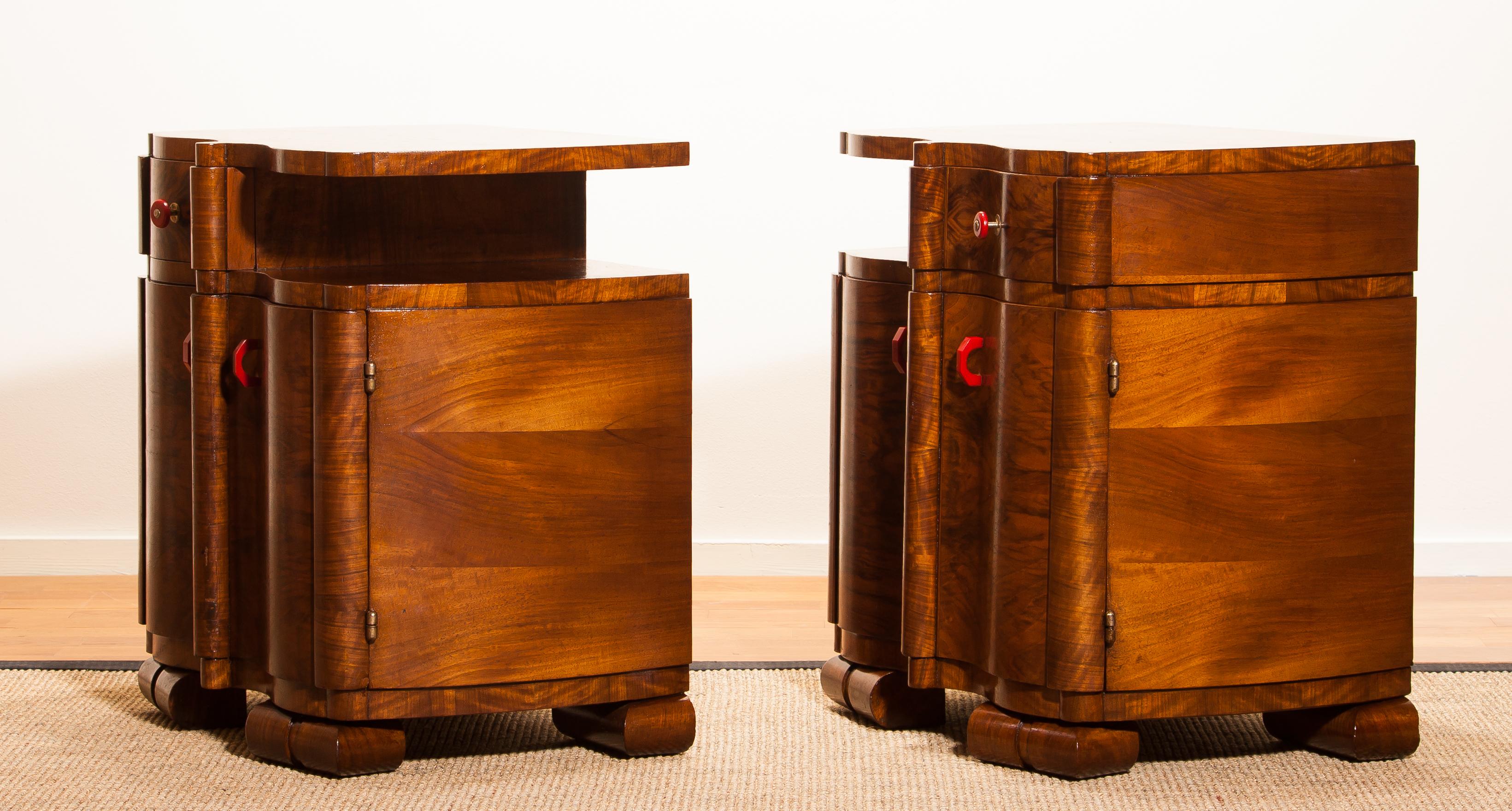 1920s Burl Wood Art Deco Bedside Tables 6