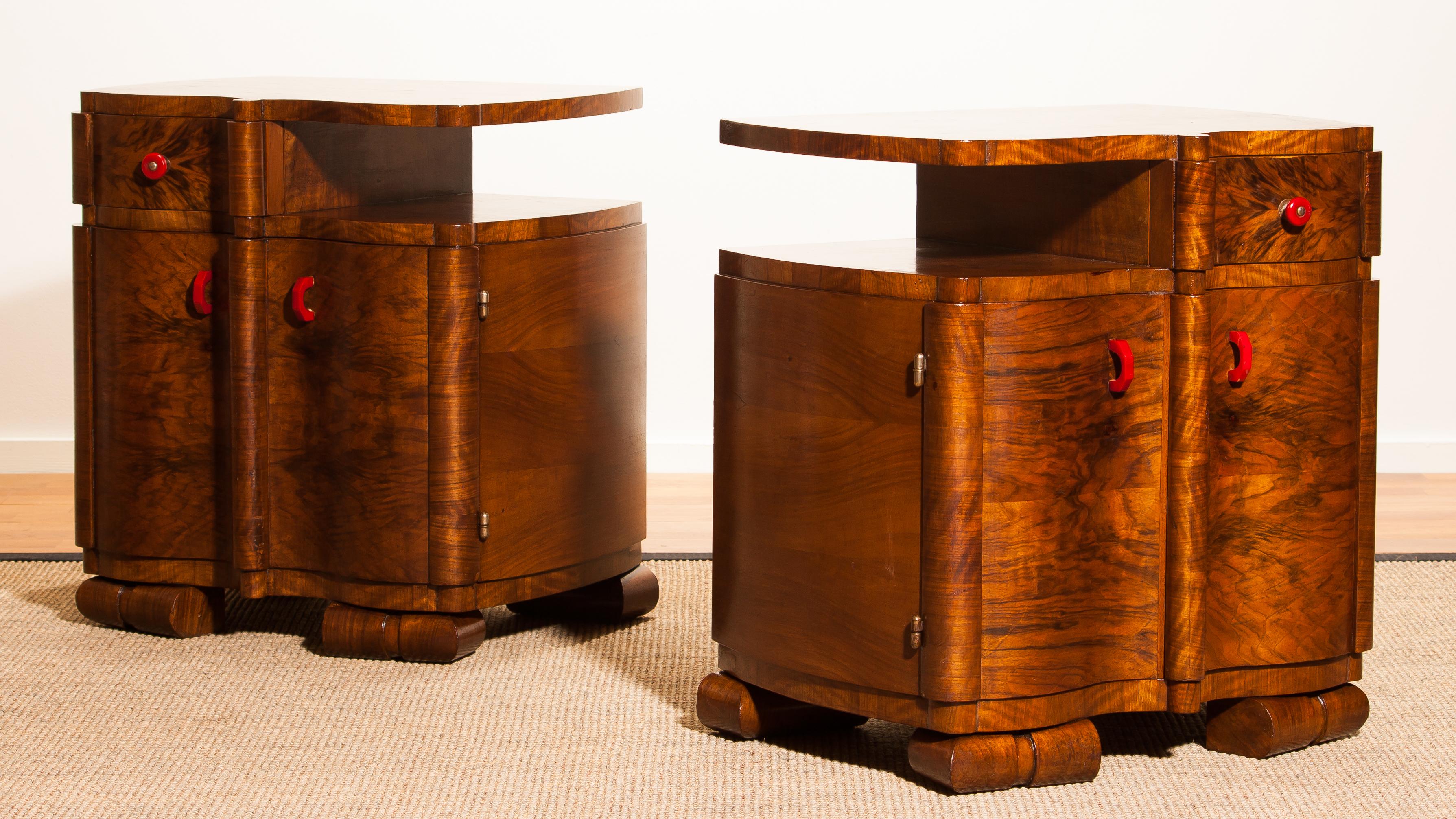 1920s Burl Wood Art Deco Bedside Tables In Excellent Condition In Silvolde, Gelderland