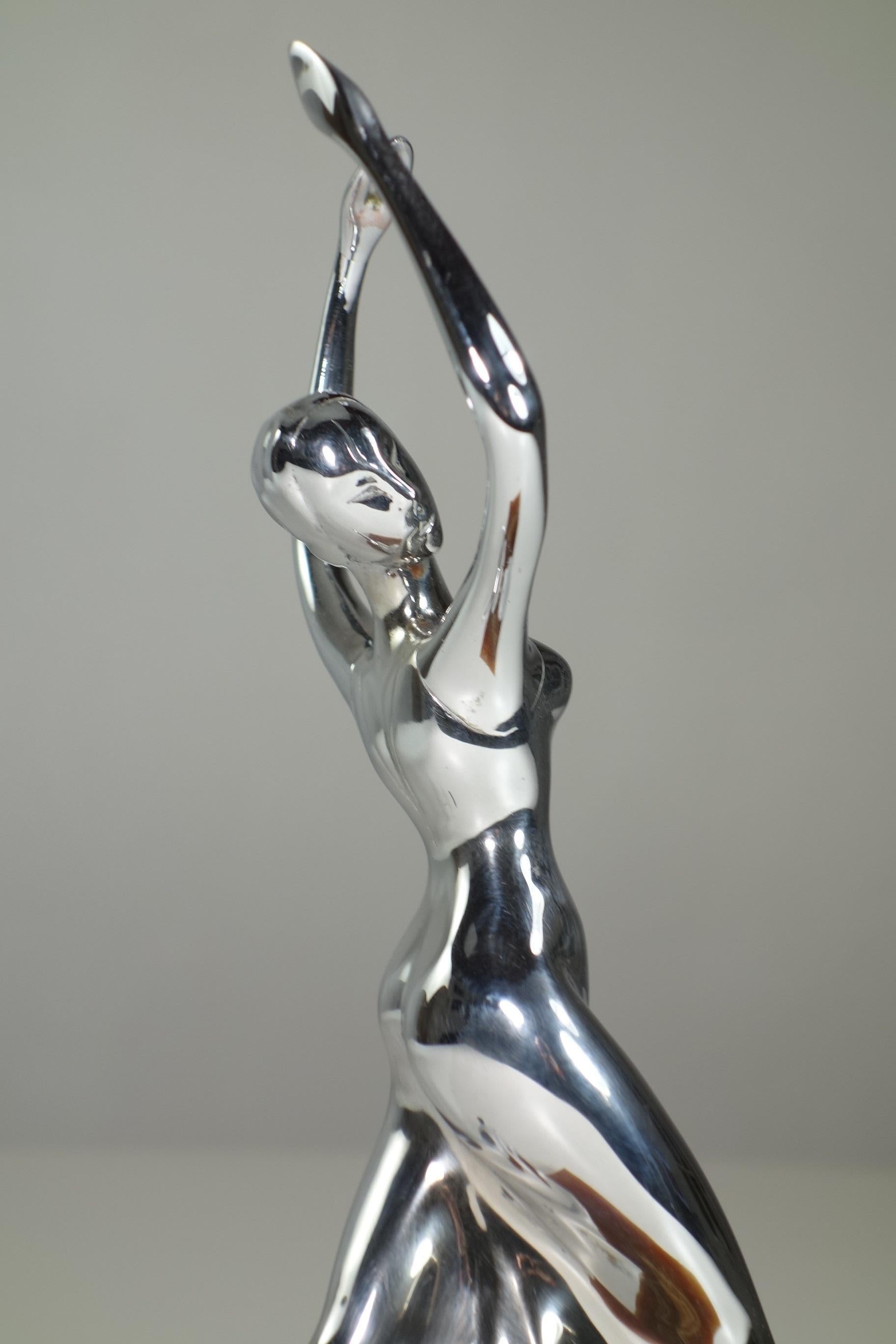 Años 20 de Franz Hagenauer Weiner Werkstatte Austria Figura de bailarina de metal niquelado Austríaco en venta